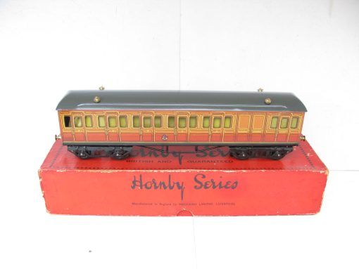 Hornby 0 Gauge Metropolitan All 3rd Brake end coach - Boxed - Image 2