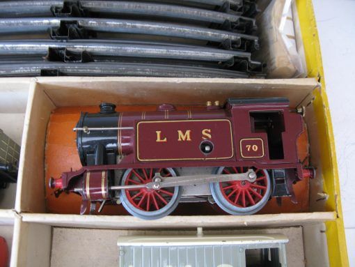 Hornby 0 Gauge Clockwork No.1 Special LMS Tank Goods Set - Boxed - Image 4