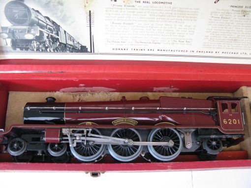 Hornby 0 Gauge 4-6-2 Loco & Tender LMS Lined Maroon 'Princess Elizabeth' No.6201, 3-rail 20 volt Electric - Boxed - Image 17