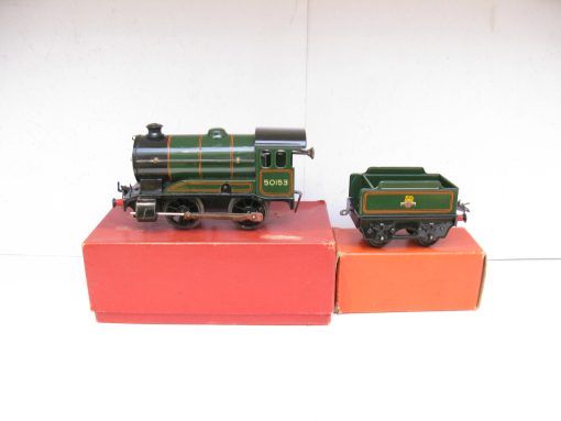 Hornby 0 Gauge Post war 0-4-0 Type 51 Loco & Tender BR lined green No.50153, clockwork - Boxed