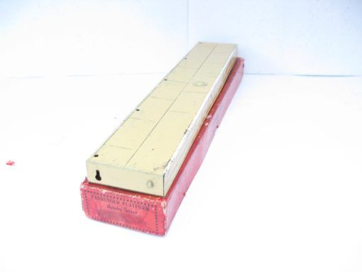 Hornby 0 Gauge Yellow/Cream Base Passenger Platform with Fencing & Nuts and Bolts Circa 1929/32 - Boxed - Image 6