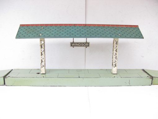 Hornby 0 Gauge Early first issue 'WINDSOR' Island Platform with blue grey base, includes ramps Circa 1926/28 - Boxed - Image 9