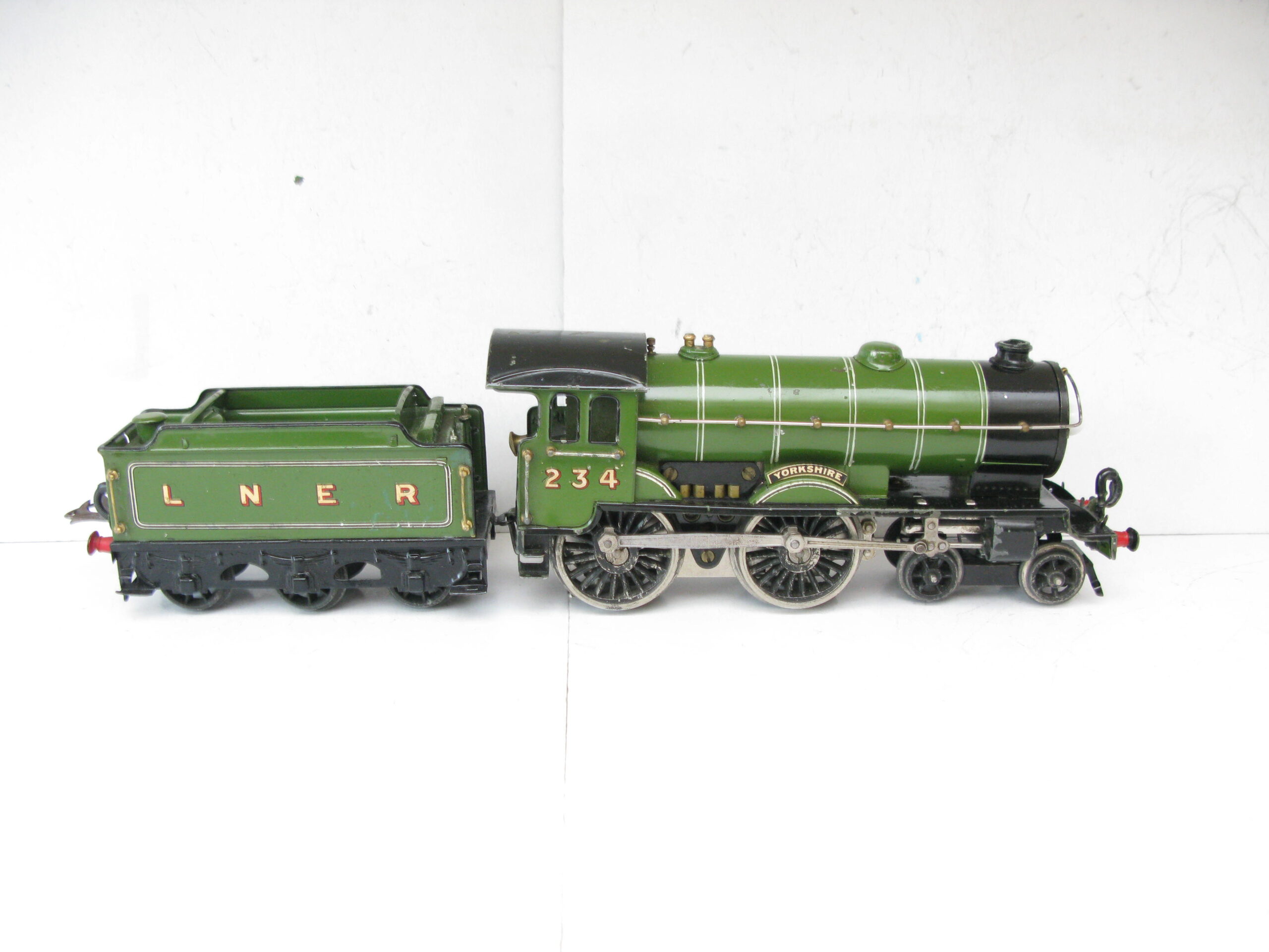 Hornby 0 Gauge E220 Special Loco & Tender LNER Lined 'YORKSHIRE, 3-rail 20 volt electric circa 1934 - unboxed - Image 6
