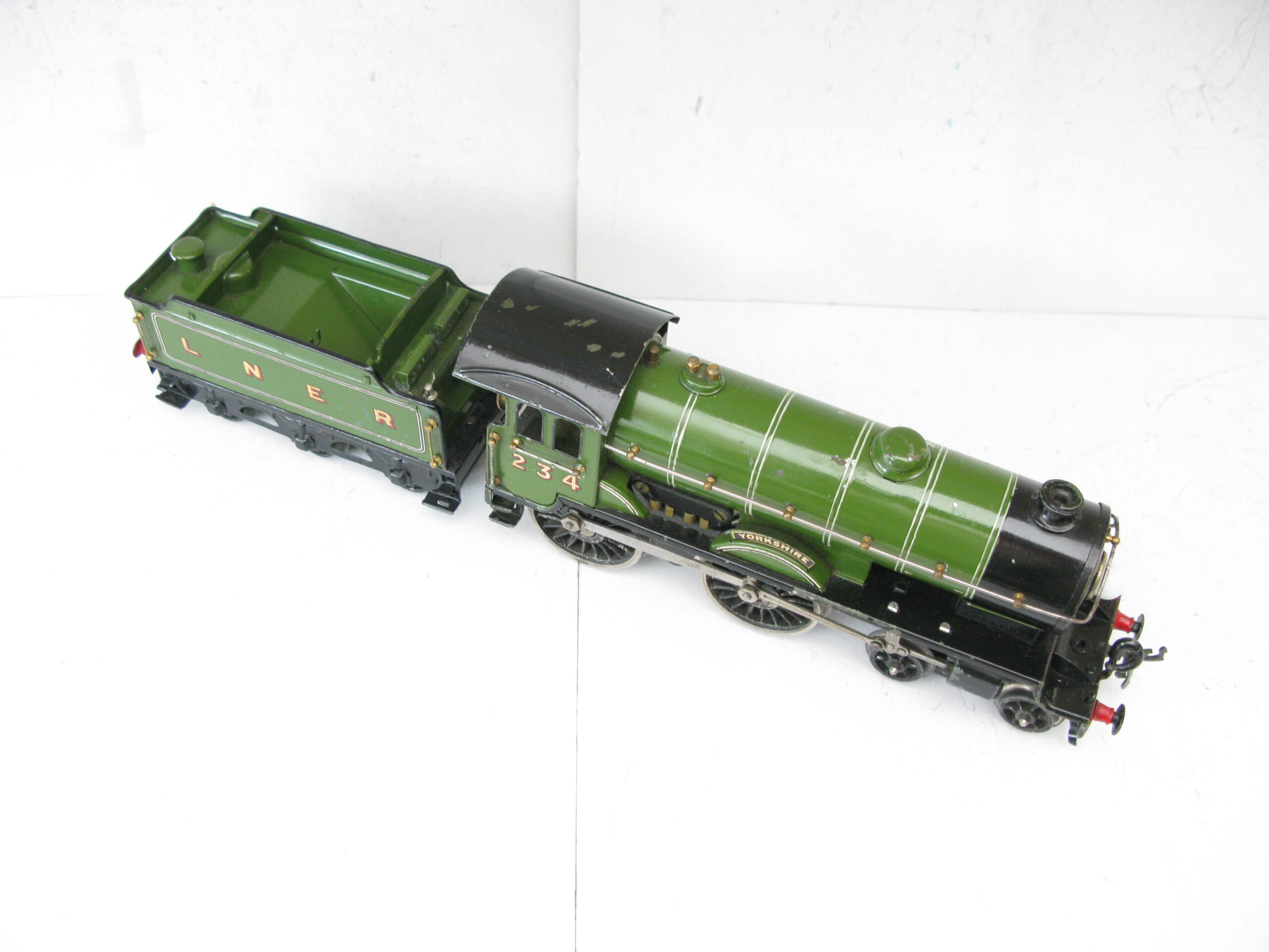 Hornby 0 Gauge E220 Special Loco & Tender LNER Lined 'YORKSHIRE, 3-rail 20 volt electric circa 1934 - unboxed - Image 12