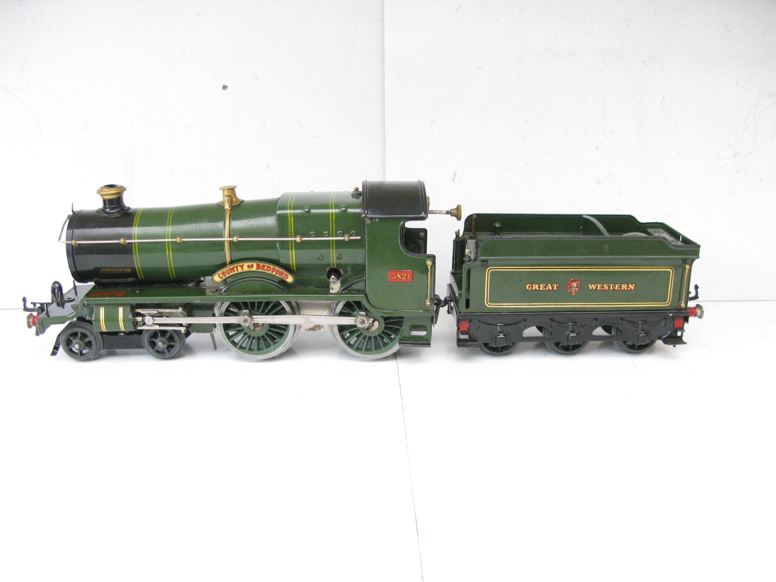 Hornby 0 Gauge No.2C Special Loco & Tender GWR lined green 'COUNTY OF BEDFORD' No.3821, Clockwork- unboxed