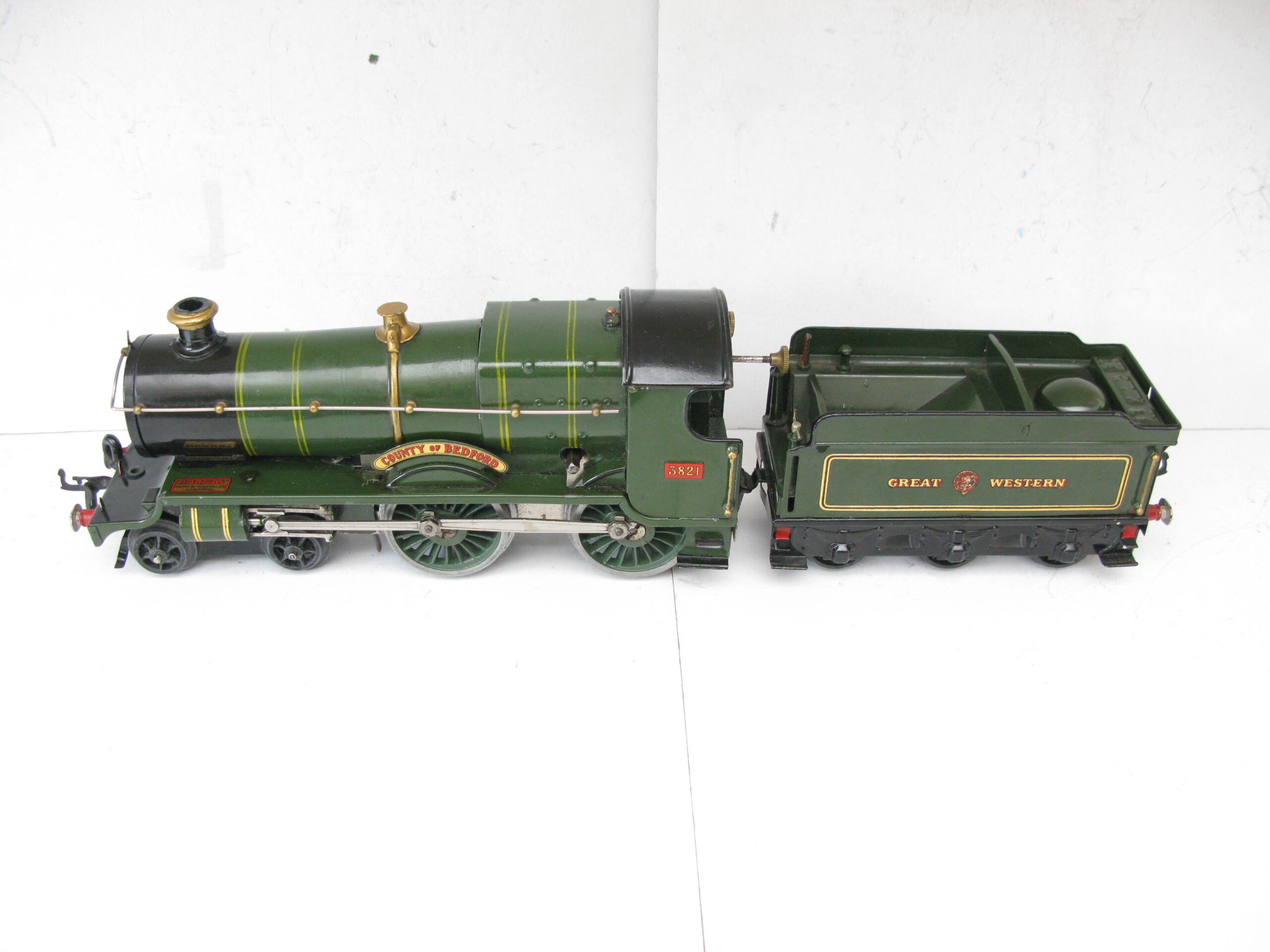 Hornby 0 Gauge No.2C Special Loco & Tender GWR lined green 'COUNTY OF BEDFORD' No.3821, Clockwork- unboxed - Image 4