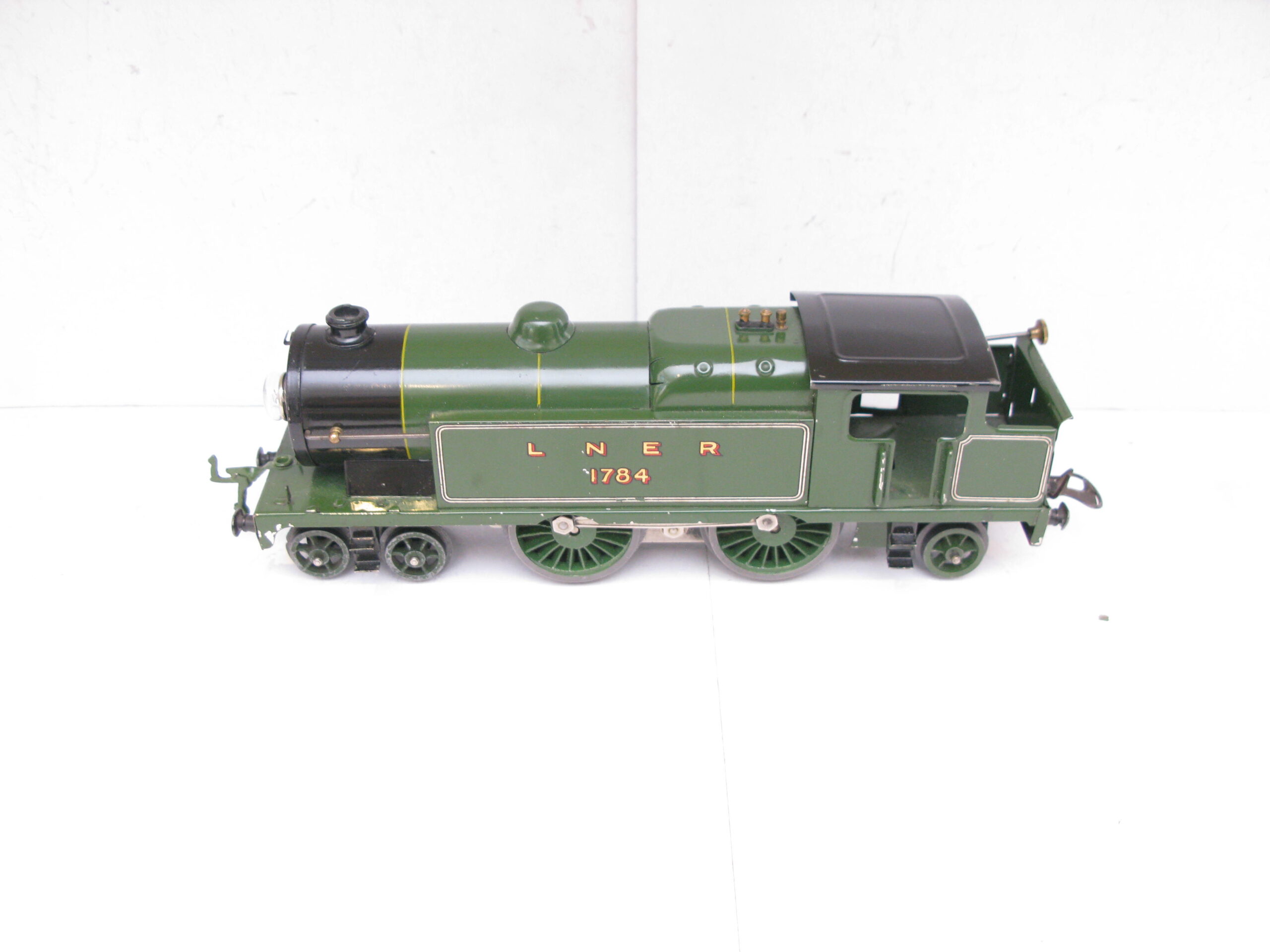 Hornby 0 Gauge E220 Special Tank Loco LNER Green No.1784, 3-rail 20 volt Electric - unboxed - Image 2