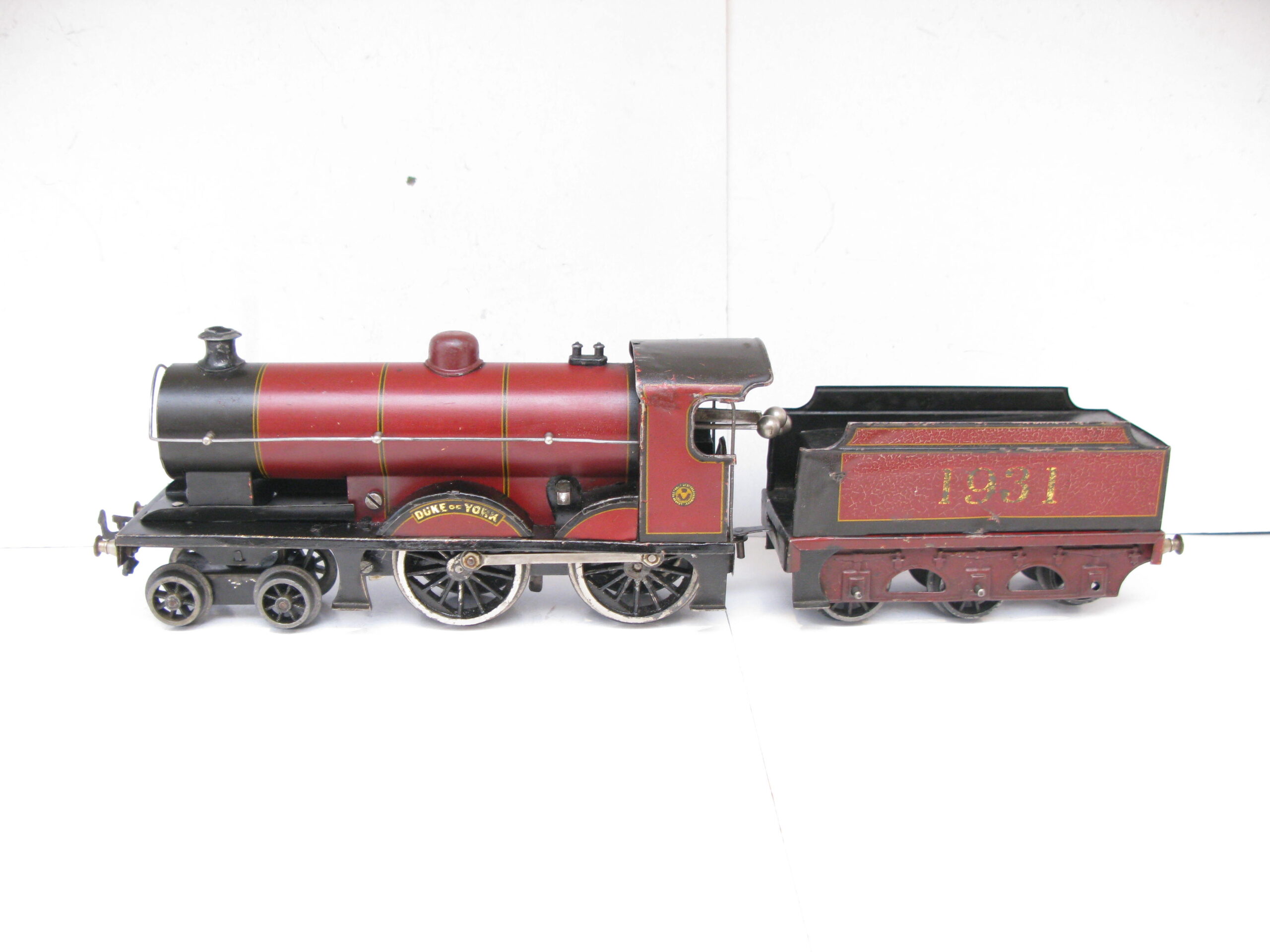 Bassett Lowke 0 Gauge 4-4-0 Locomotive & Tender LMS Lined Maroon 'Duke of York', No.1931 Clockwork - unboxed