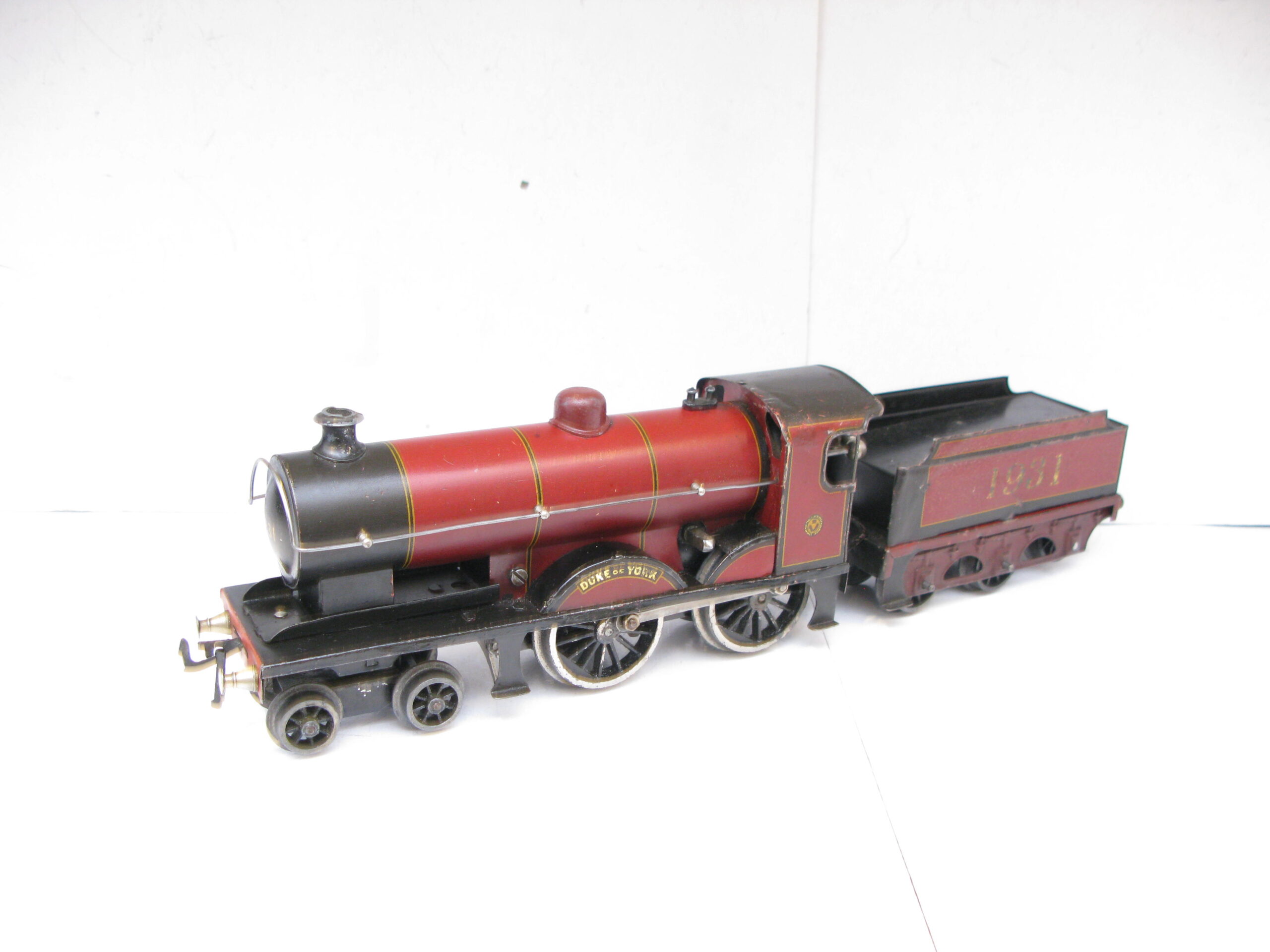 Bassett Lowke 0 Gauge 4-4-0 Locomotive & Tender LMS Lined Maroon 'Duke of York', No.1931 Clockwork - unboxed - Image 3