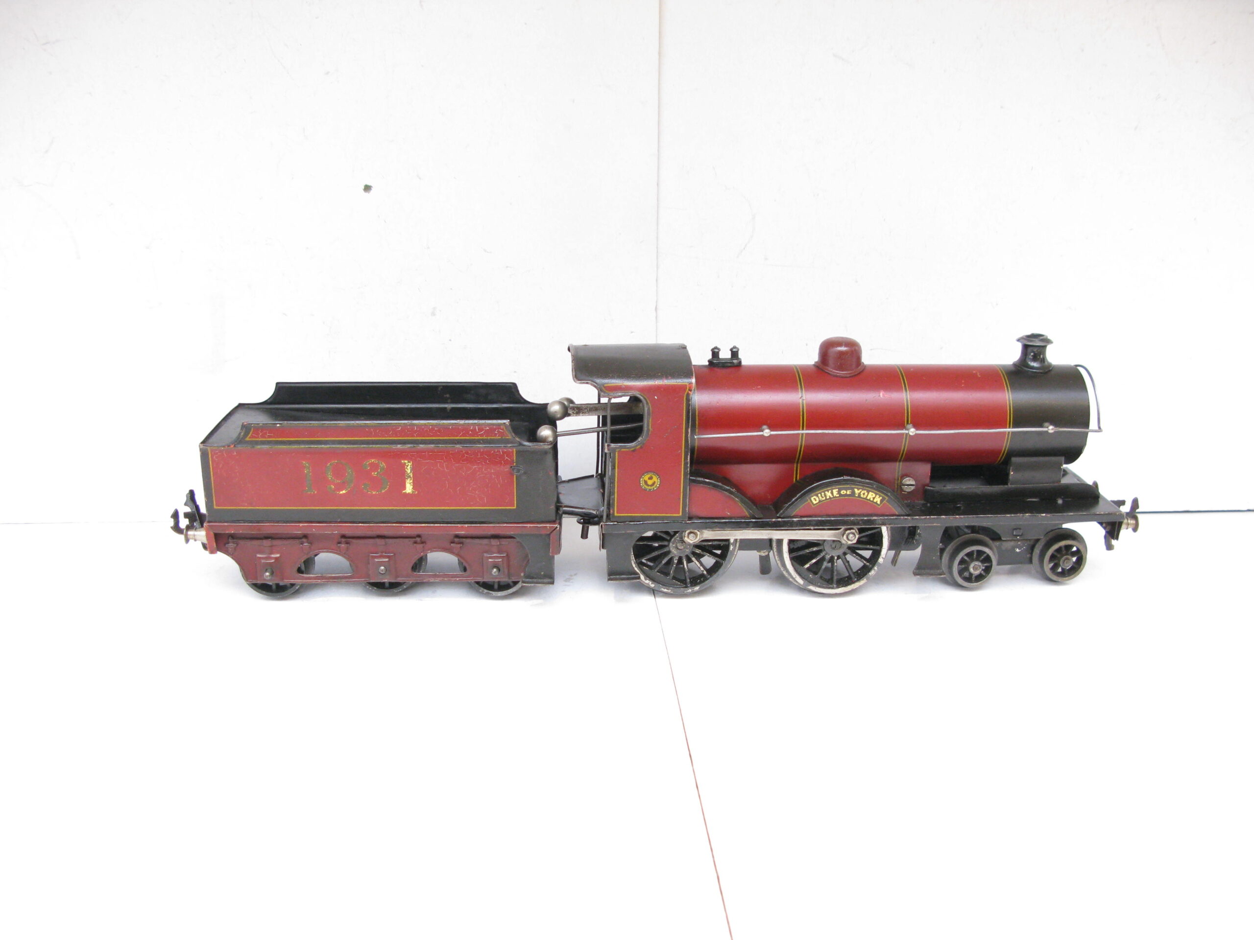 Bassett Lowke 0 Gauge 4-4-0 Locomotive & Tender LMS Lined Maroon 'Duke of York', No.1931 Clockwork - unboxed - Image 6