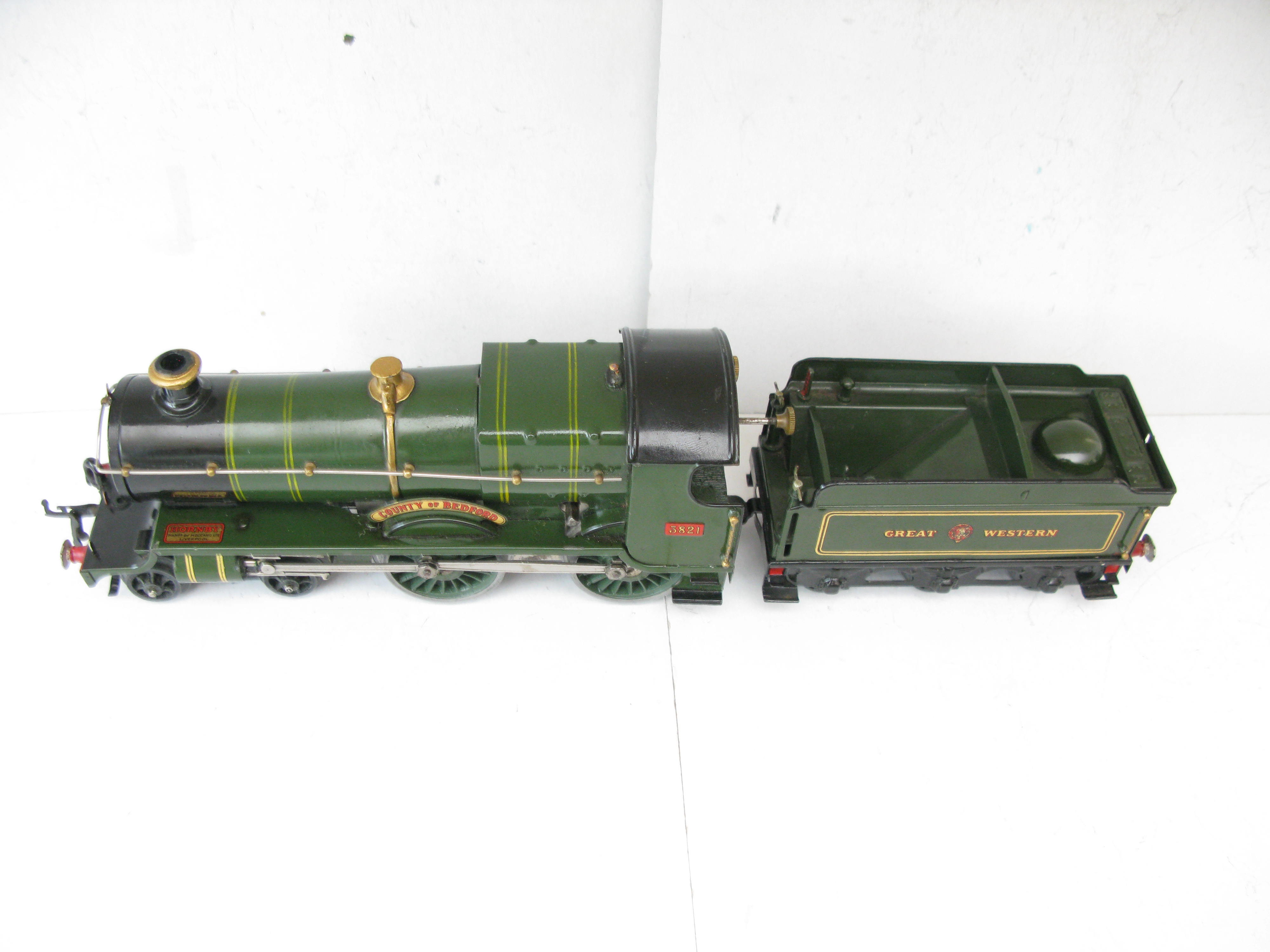 Hornby 0 Gauge No.2C Special Loco & Tender GWR Green 'COUNTY OF BEDFORD' No.3821, Clockwork circa 1929/1930 First Issue - Loco boxed -Overall Excellent plus - Image 5