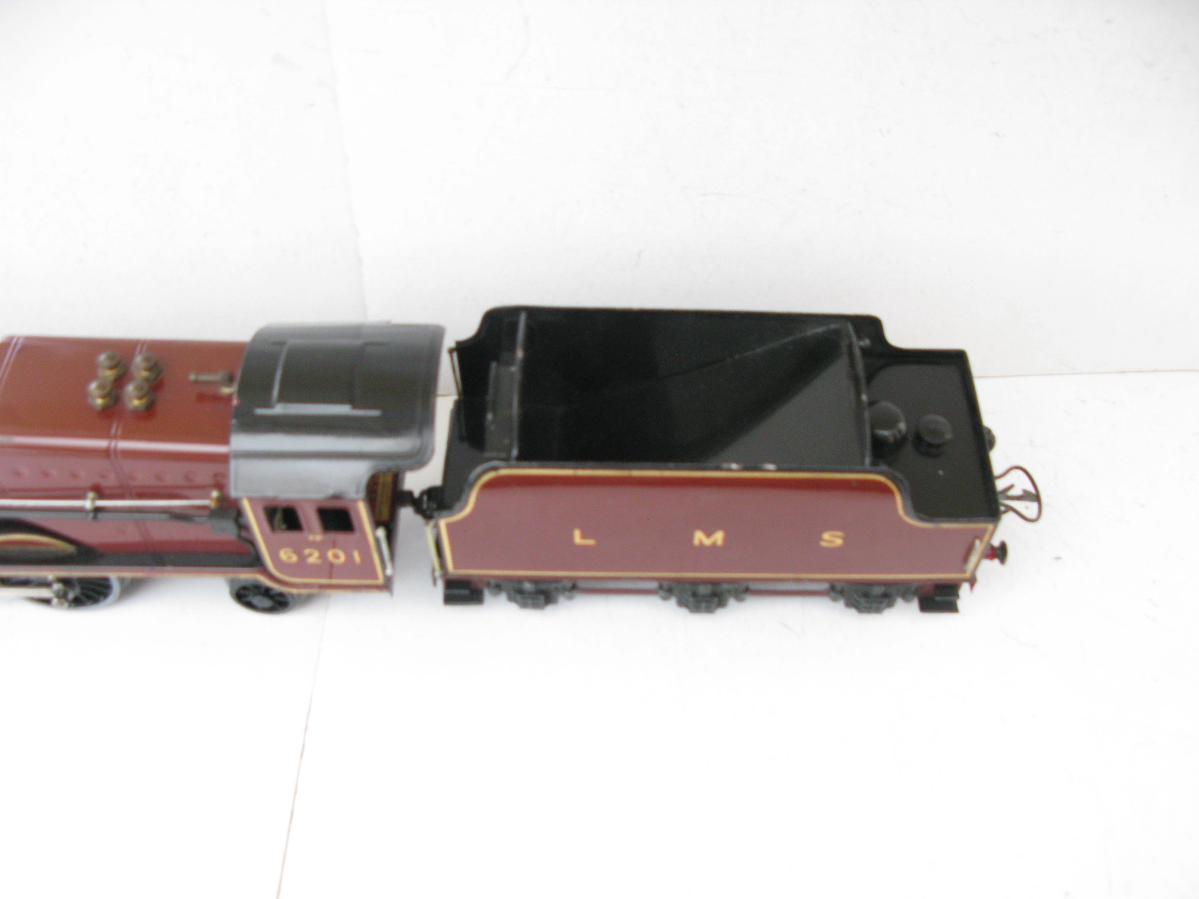 Hornby 0 Gauge 4-6-2 Loco & Tender LMS Lined Maroon 'Princess Elizabeth' No.6201, 3-rail 20 volt Electric - Boxed - Image 10