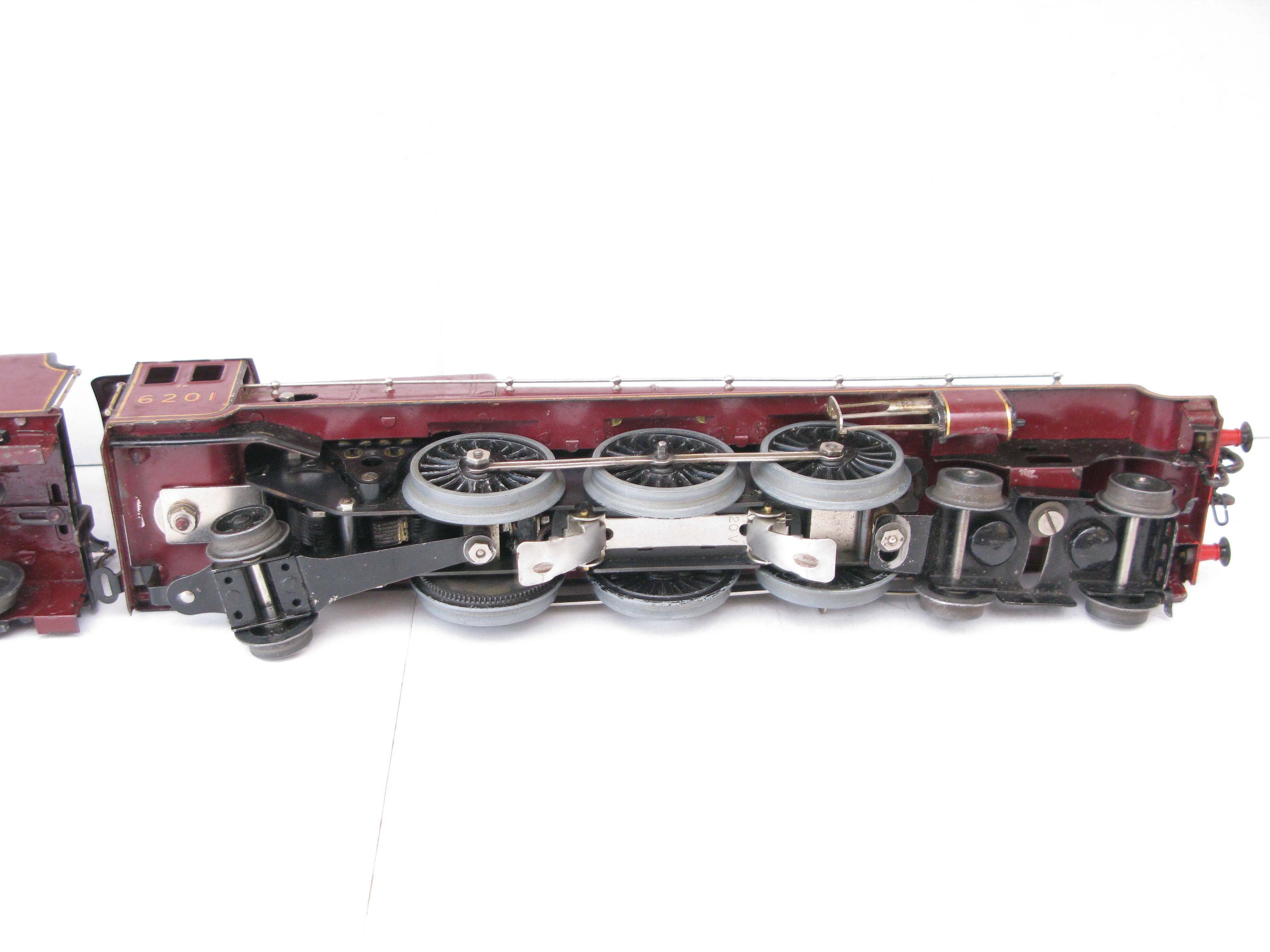 Hornby 0 Gauge 4-6-2 Loco & Tender LMS Lined Maroon 'Princess Elizabeth' No.6201, 3-rail 20 volt Electric - Boxed - Image 13