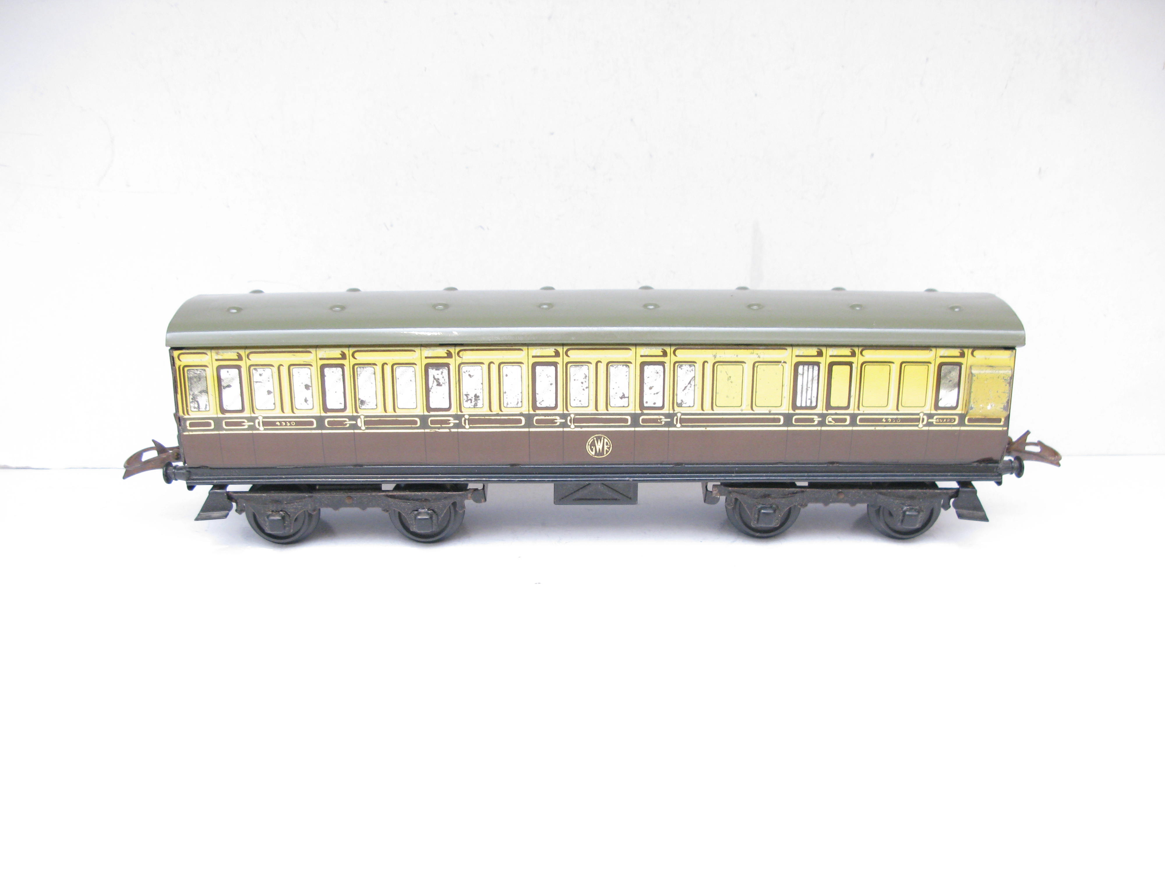 Hornby 0 Gauge No.2 GWR Passenger brake end coach - unboxed