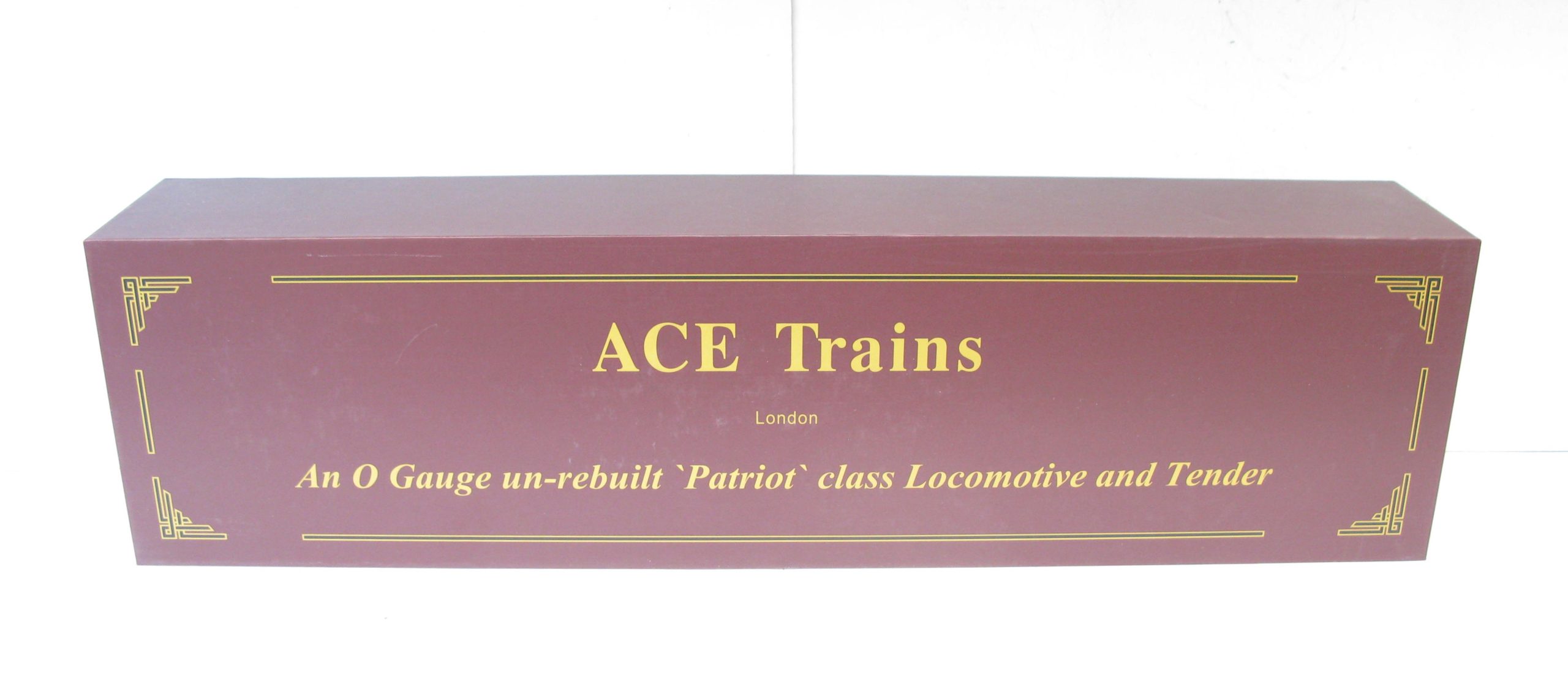 Ace 0 Gauge Modern issue E/42 BR Lined Green Loco & Tender Patriot class 'PRIVATE E SYKES V.C.', No. 45537, 2/3-rail electric - Boxed - Mint Boxed - Image 2