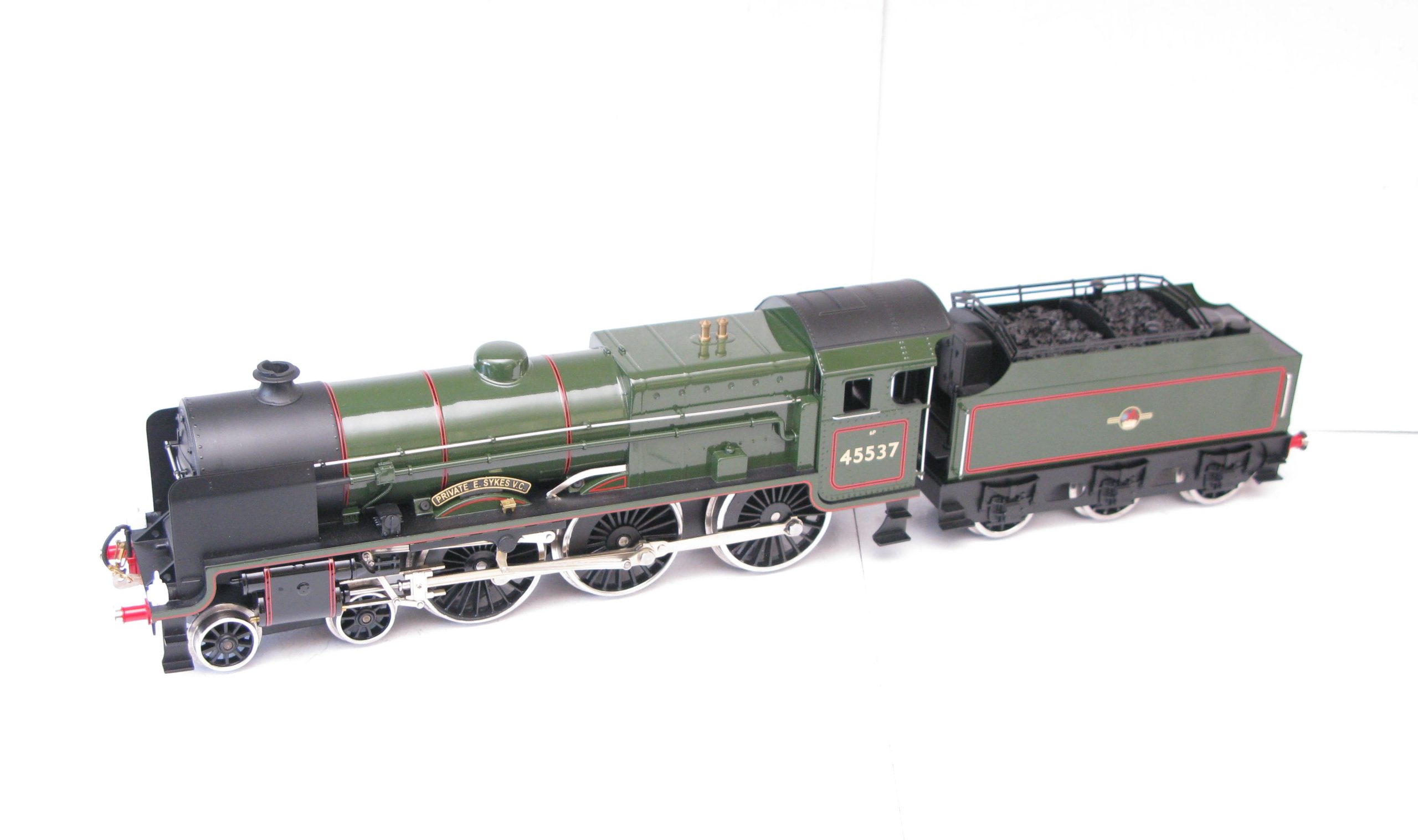 Ace 0 Gauge Modern issue E/42 BR Lined Green Loco & Tender Patriot class 'PRIVATE E SYKES V.C.', No. 45537, 2/3-rail electric - Boxed - Mint Boxed - Image 8