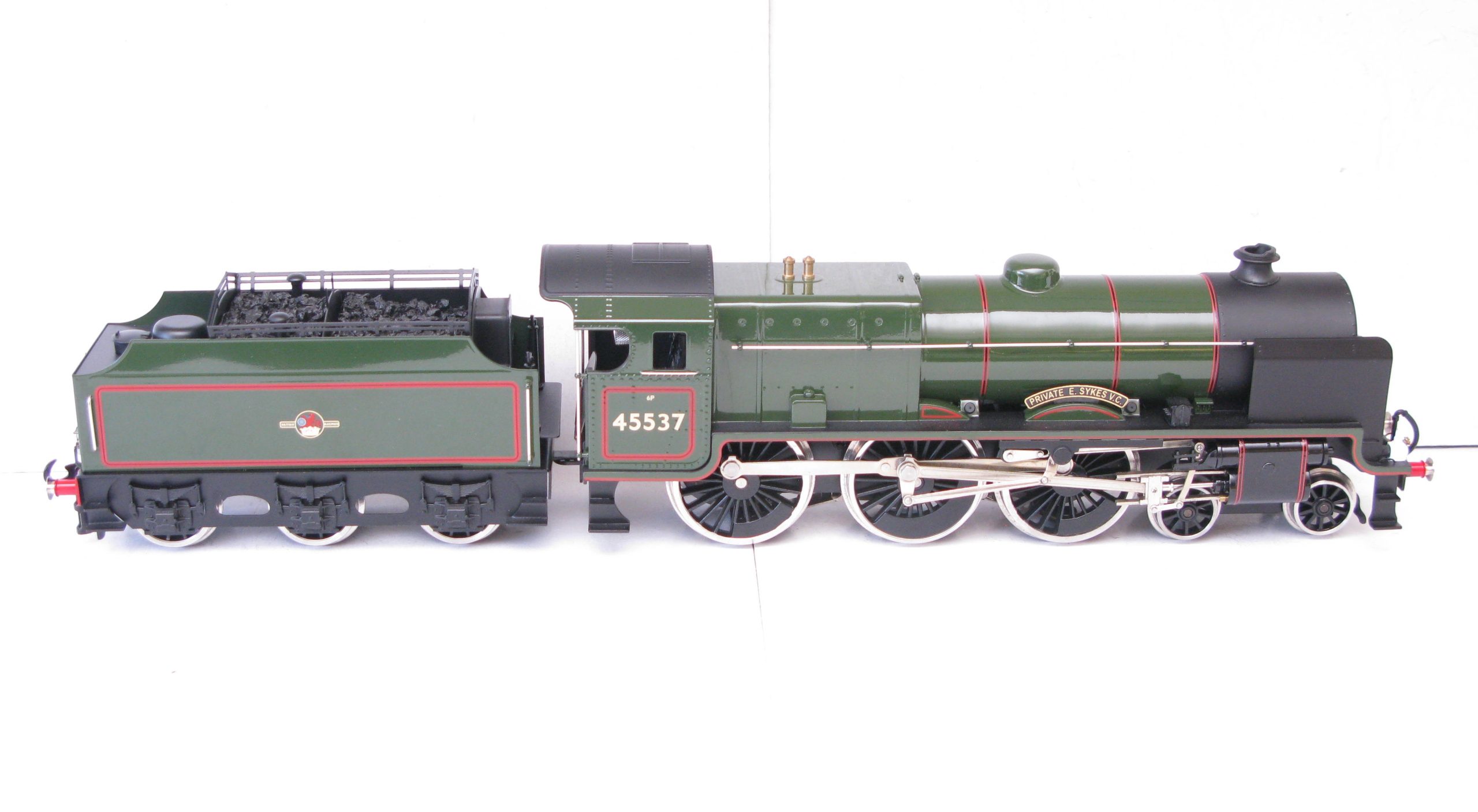 Ace 0 Gauge Modern issue E/42 BR Lined Green Loco & Tender Patriot class 'PRIVATE E SYKES V.C.', No. 45537, 2/3-rail electric - Boxed - Mint Boxed - Image 12