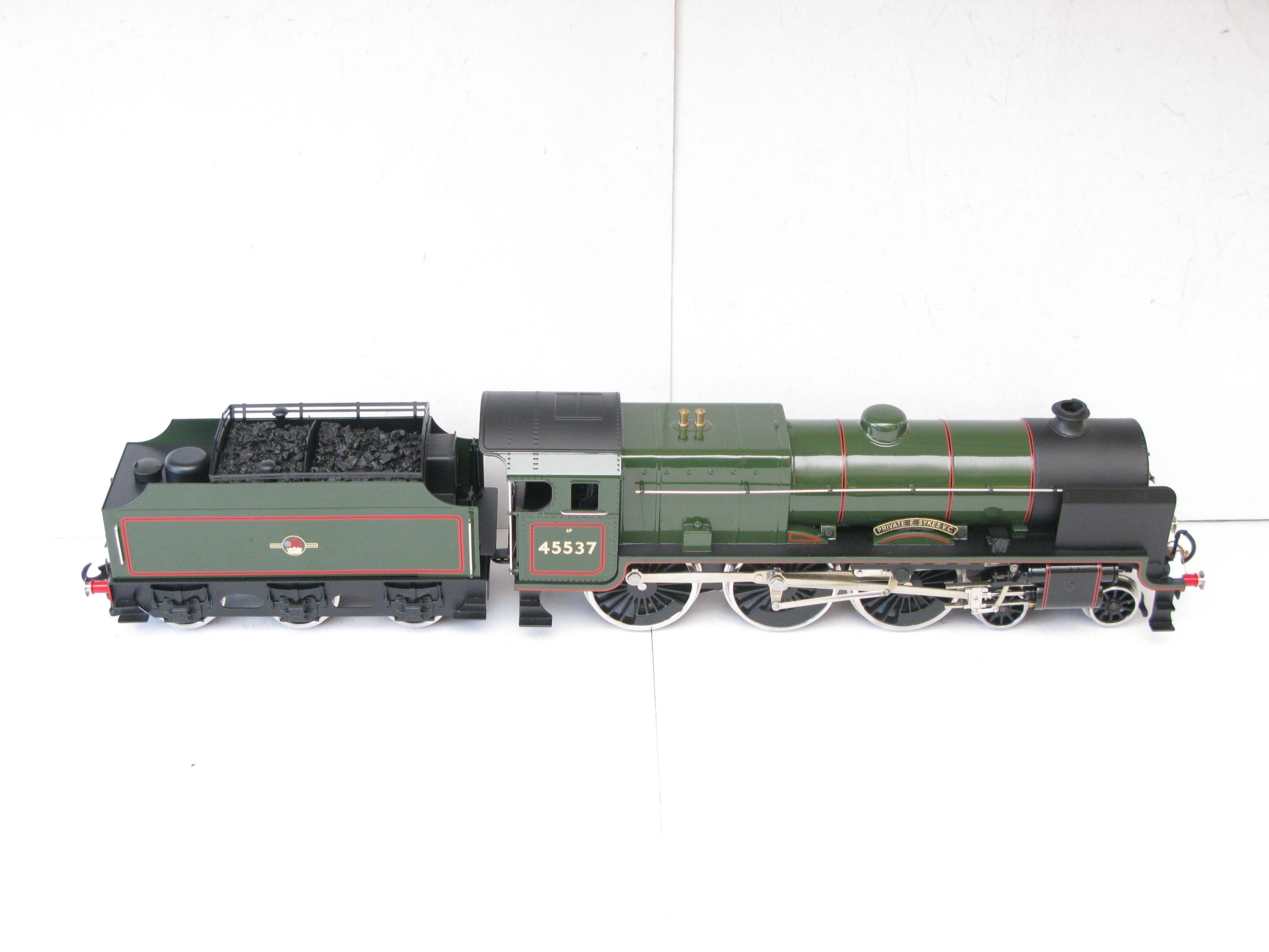 Ace 0 Gauge Modern issue E/42 BR Lined Green Loco & Tender Patriot class 'PRIVATE E SYKES V.C.', No. 45537, 2/3-rail electric - Boxed - Mint Boxed - Image 13