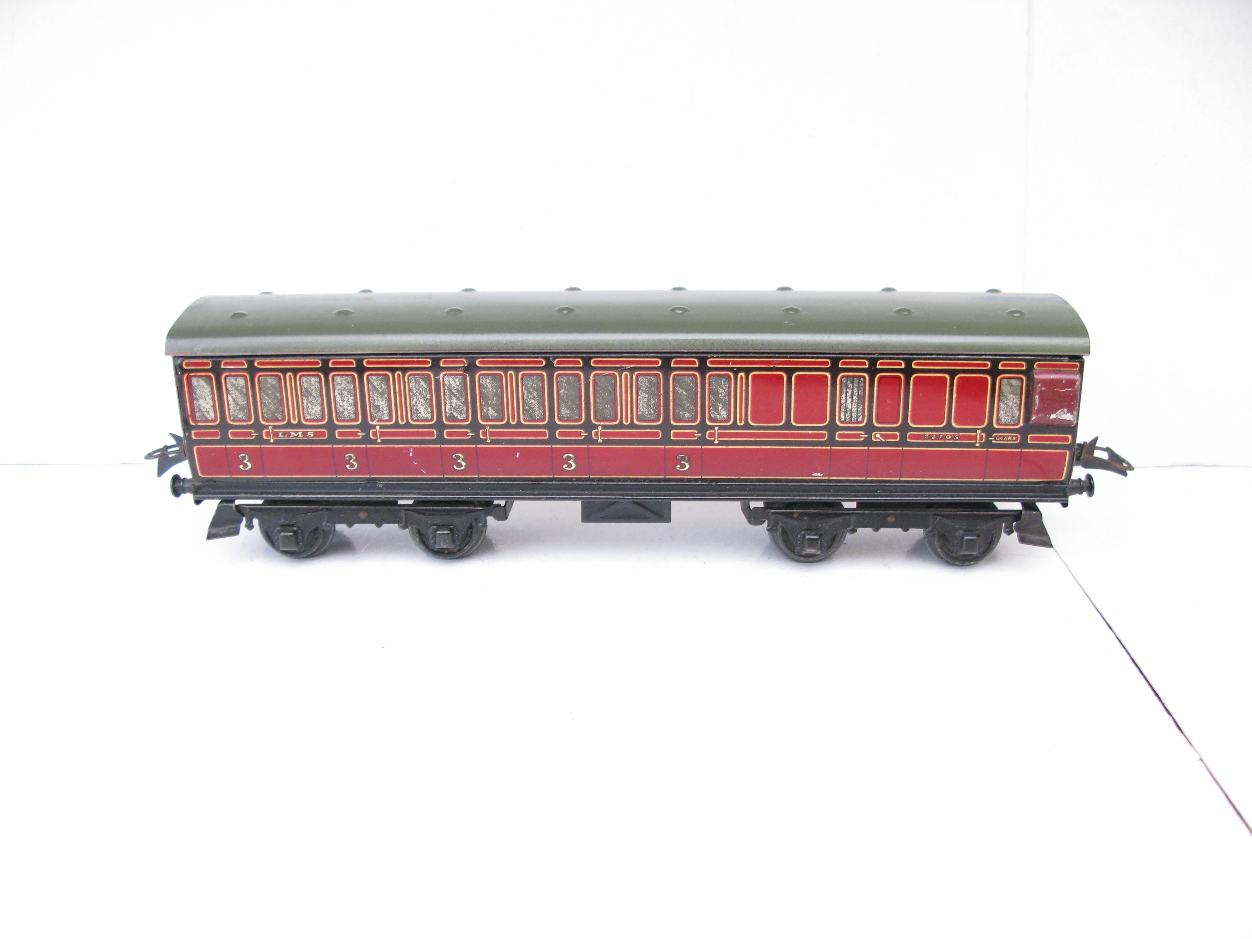 Hornby 0 Gauge No.2 LMS All 3rd Passenger Brake end  Coach - unboxed -  Good - Price £45