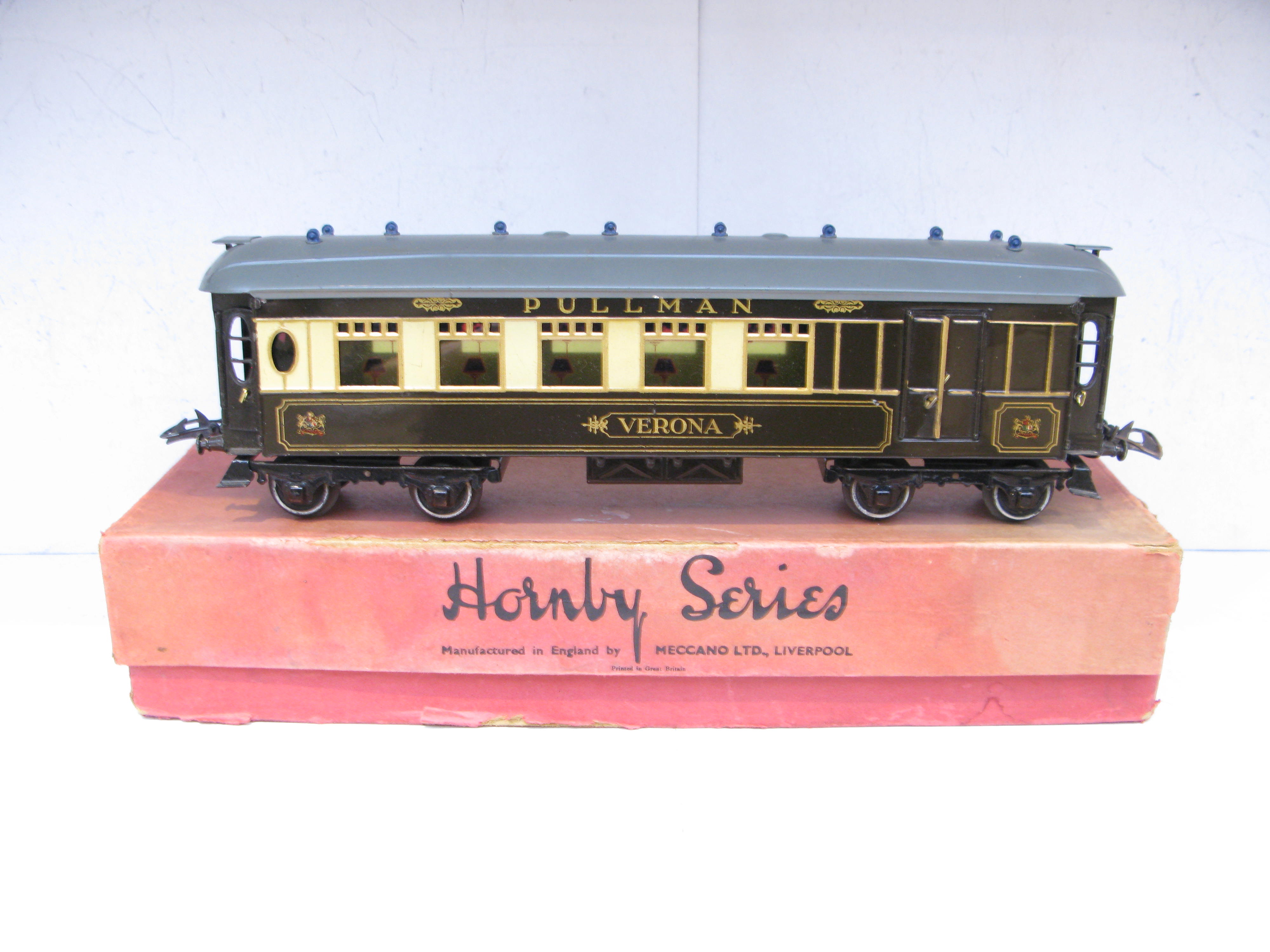 Hornby 0 Gauge No.3 Special Pullman Brake end Coach 'VERONA' - Boxed