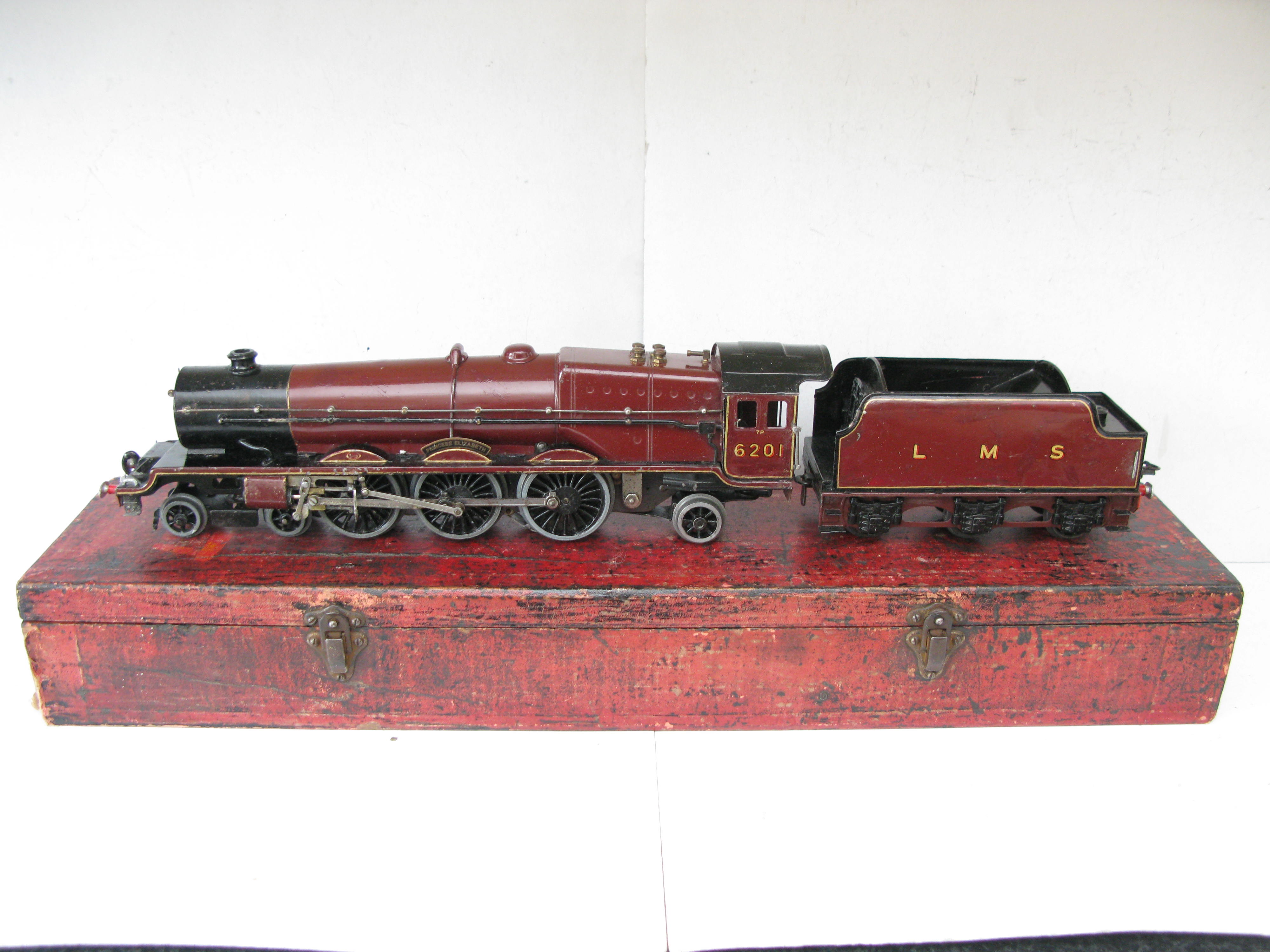 Hornby 0 Gauge 4-6-2 Loco & Tender LMS Lined Maroon 'Princess Elizabeth' No.6201, 3-rail 20 volt Electric - Boxed - Overall Good - Pictures will follow shortly - Image 4