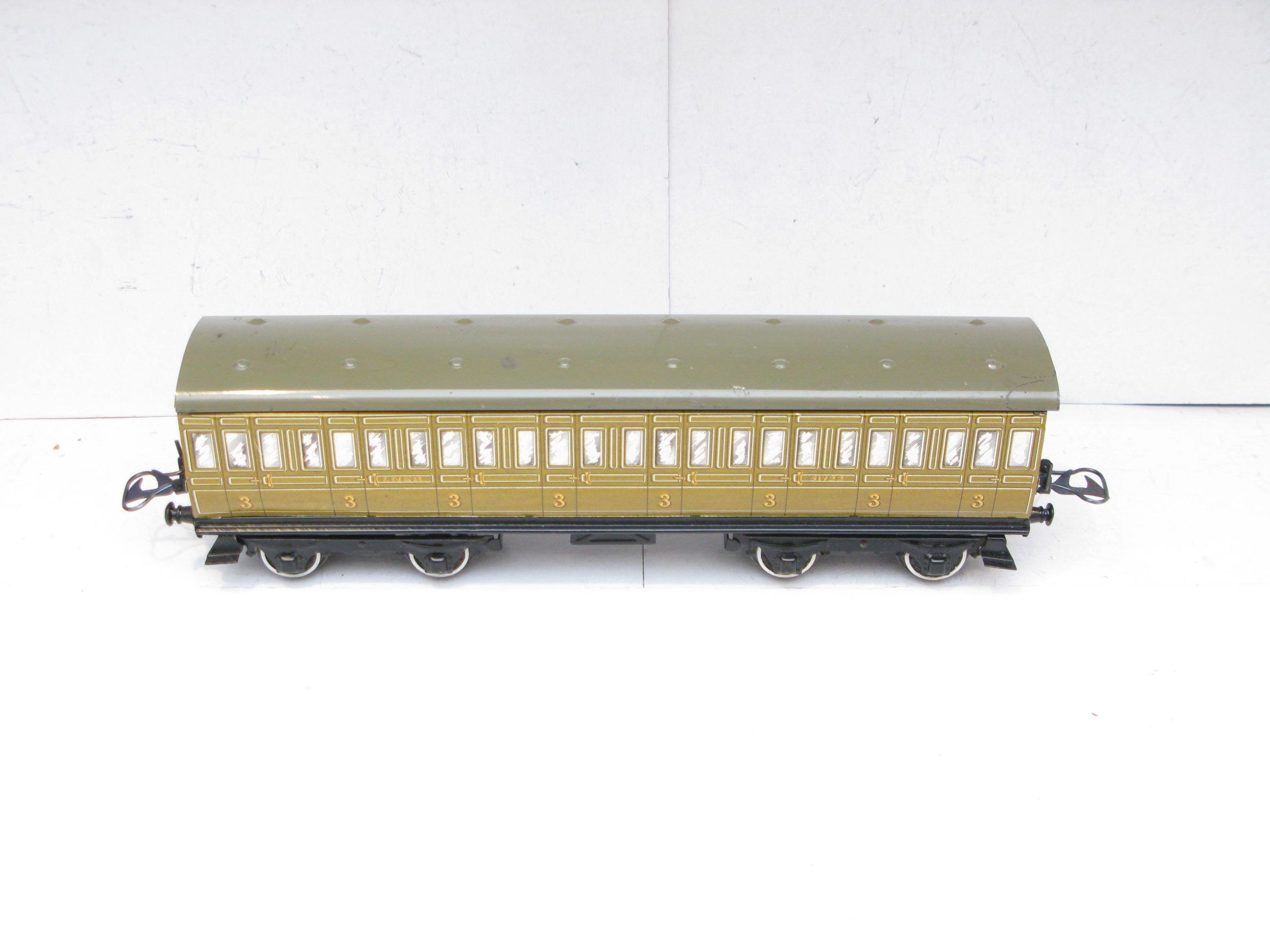 Middleton (Australia) Hornby Style 0 Gauge LNER All 3rd Passenger Coach - unboxed - Near Mint - Image 4