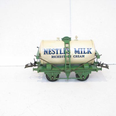 Hornby 0 Gauge 'NESTLES' Milk Tank wagon version with green base, Circa 1936 - in reproduction box - Excellent /plus