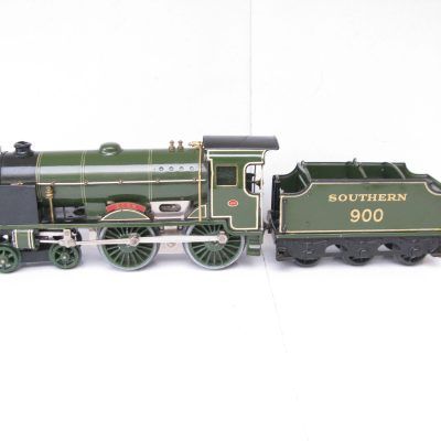 Hornby 0 Gauge E420 Special Loco & Tender SR 'ETON' No.900, 20 volt electric - Boxed - Near Mint