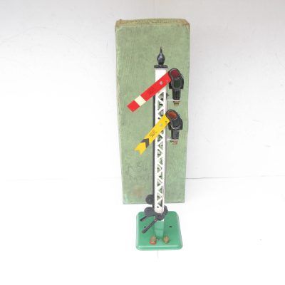 Hornby 0 Gauge 2E Double Arm Signal with screw fittings Circa 1940 - Boxed
