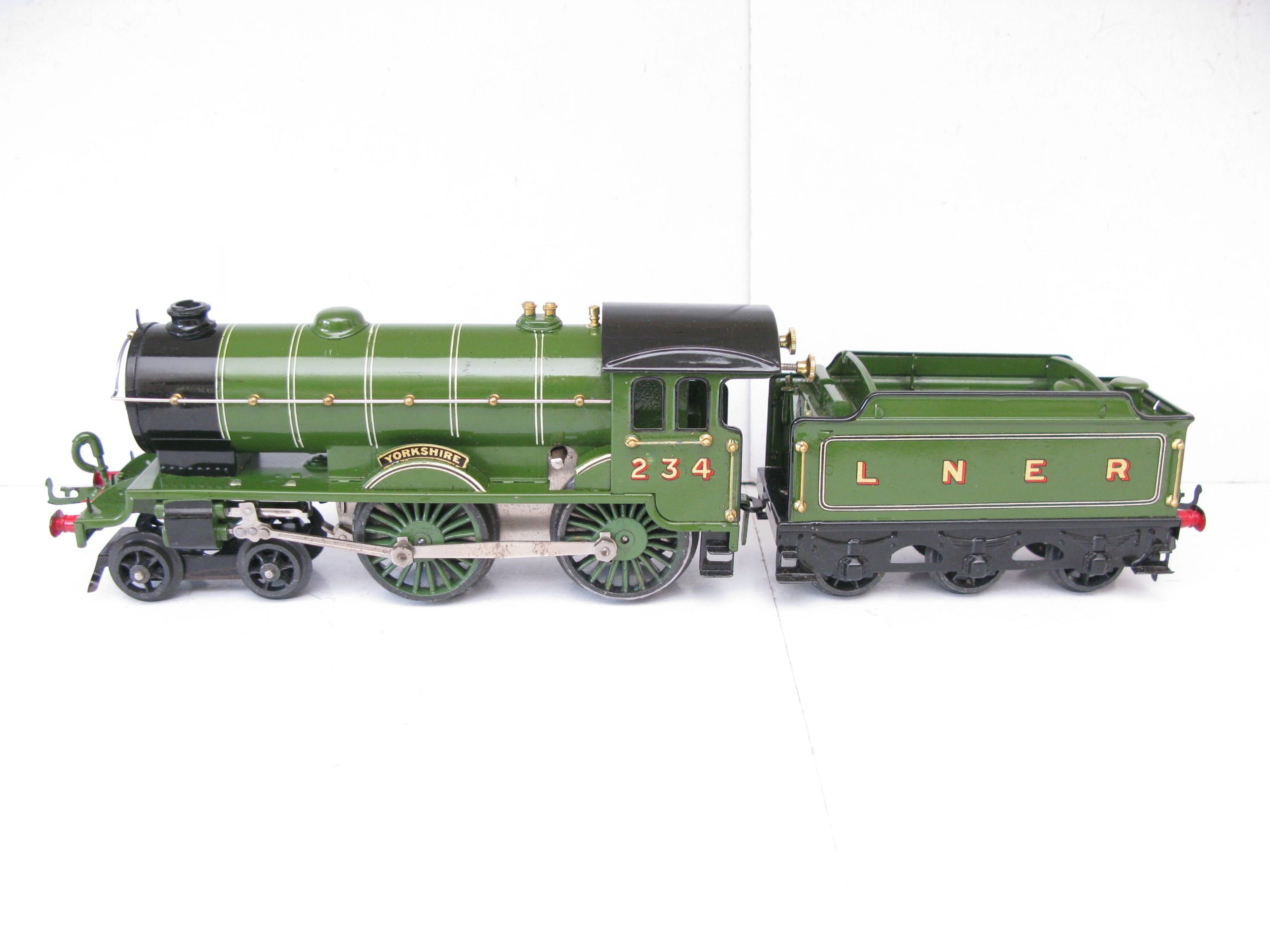 Hornby 0 Gauge No.2C Special Loco & Tender LNER Lined Green 'YORKSHIRE' No.234, Clockwork Circa 1930 - Boxed - Near Mint - Image 2