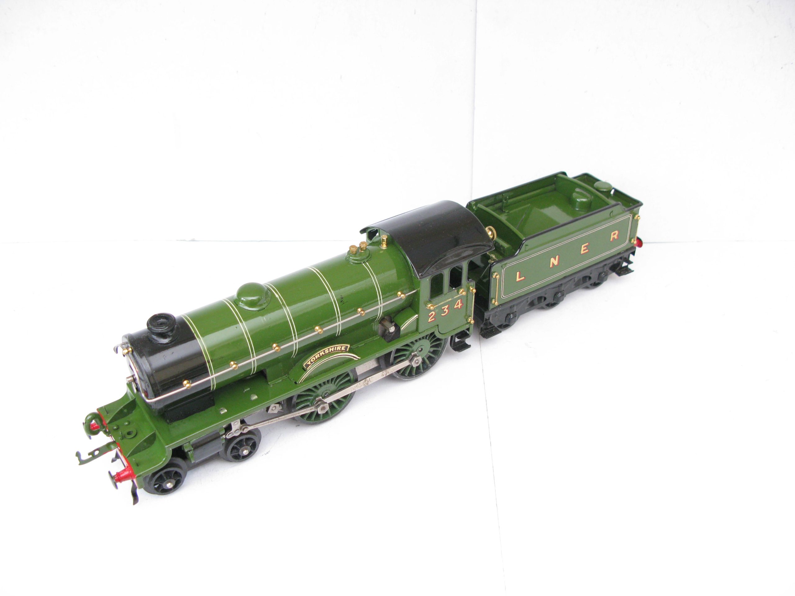 Hornby 0 Gauge No.2C Special Loco & Tender LNER Lined Green 'YORKSHIRE' No.234, Clockwork Circa 1930 - Boxed - Near Mint - Image 7
