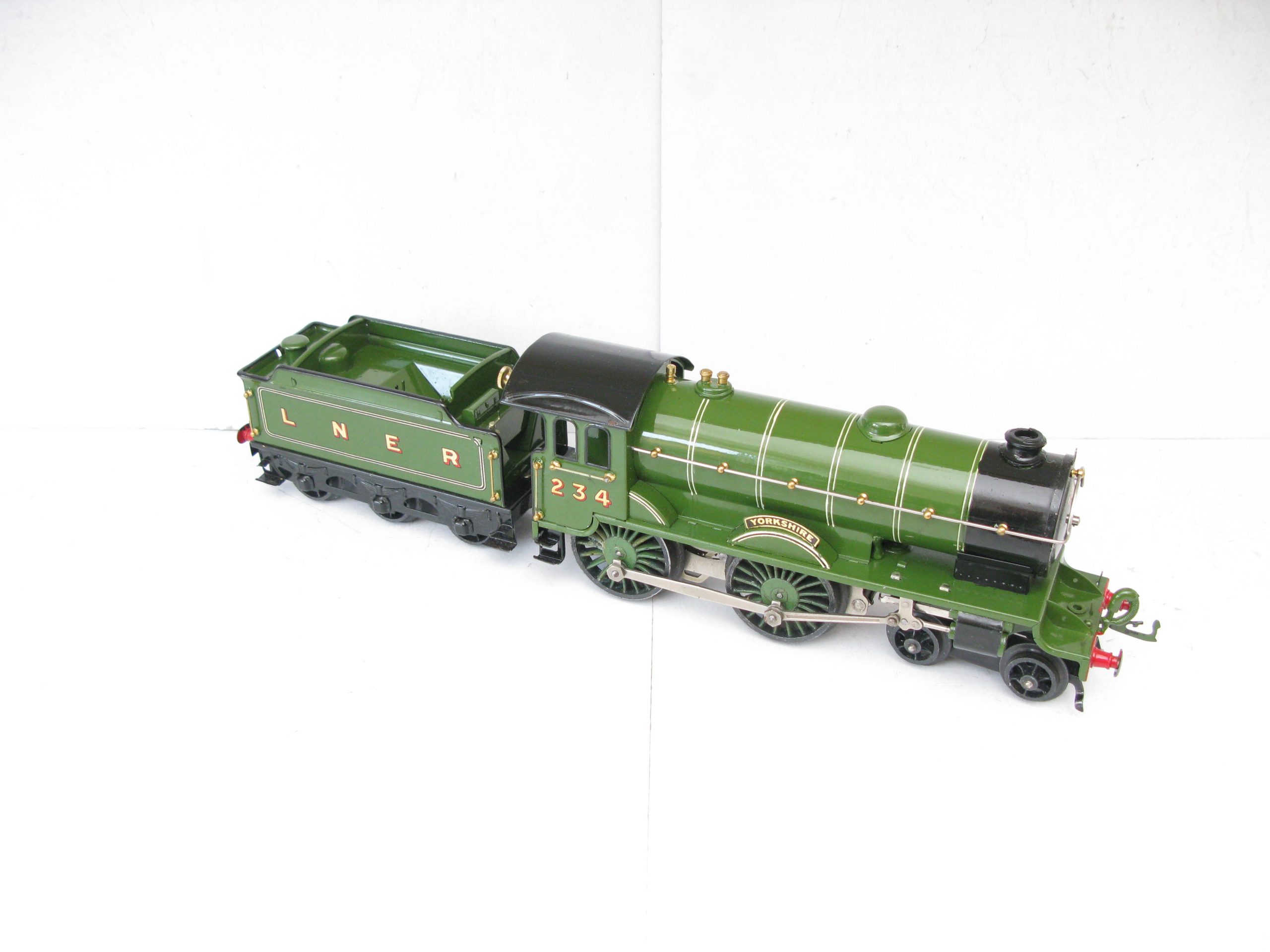 Hornby 0 Gauge No.2C Special Loco & Tender LNER Lined Green 'YORKSHIRE' No.234, Clockwork Circa 1930 - Boxed - Near Mint - Image 8