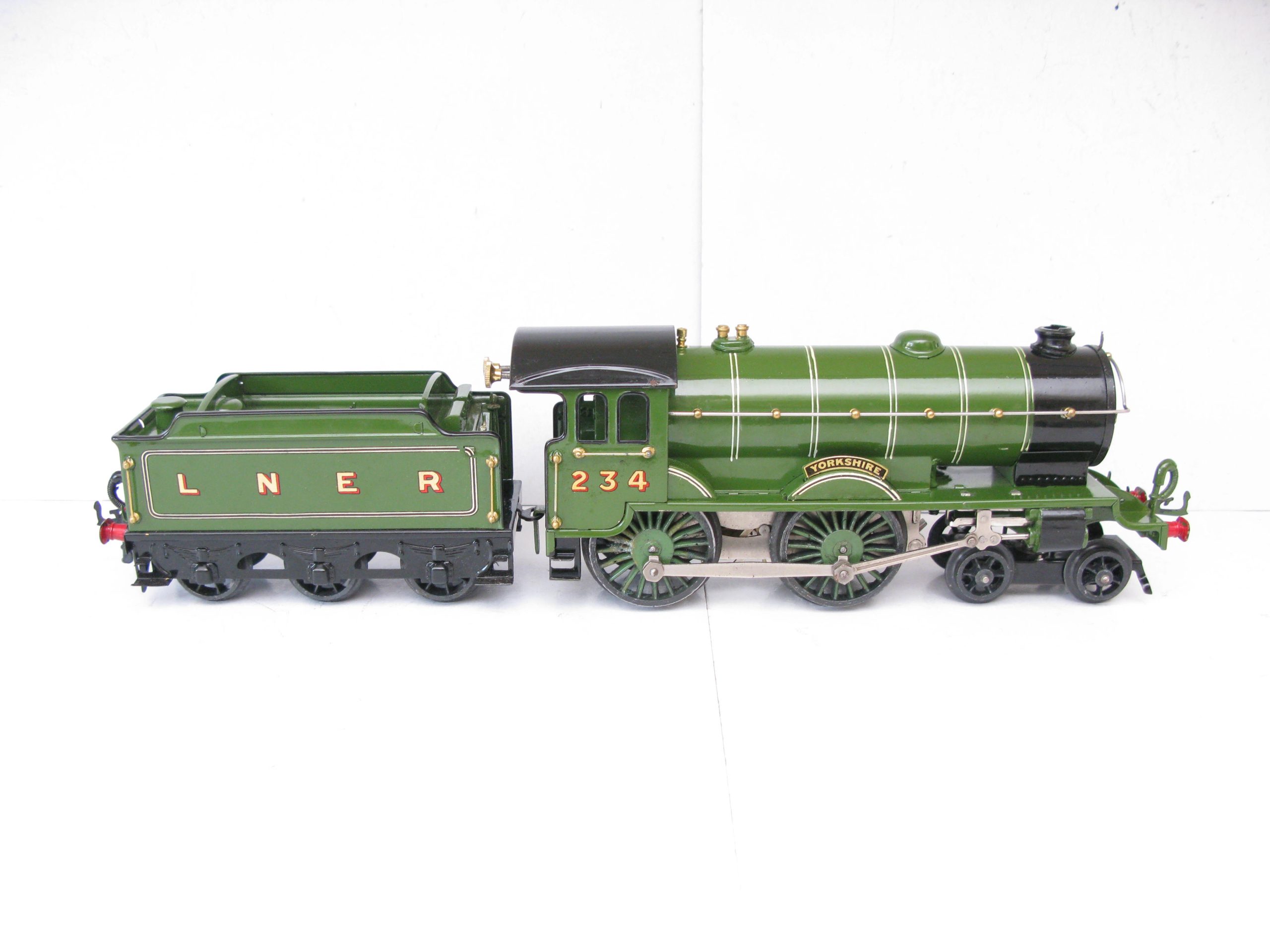 Hornby 0 Gauge No.2C Special Loco & Tender LNER Lined Green 'YORKSHIRE' No.234, Clockwork Circa 1930 - Boxed - Near Mint - Image 10