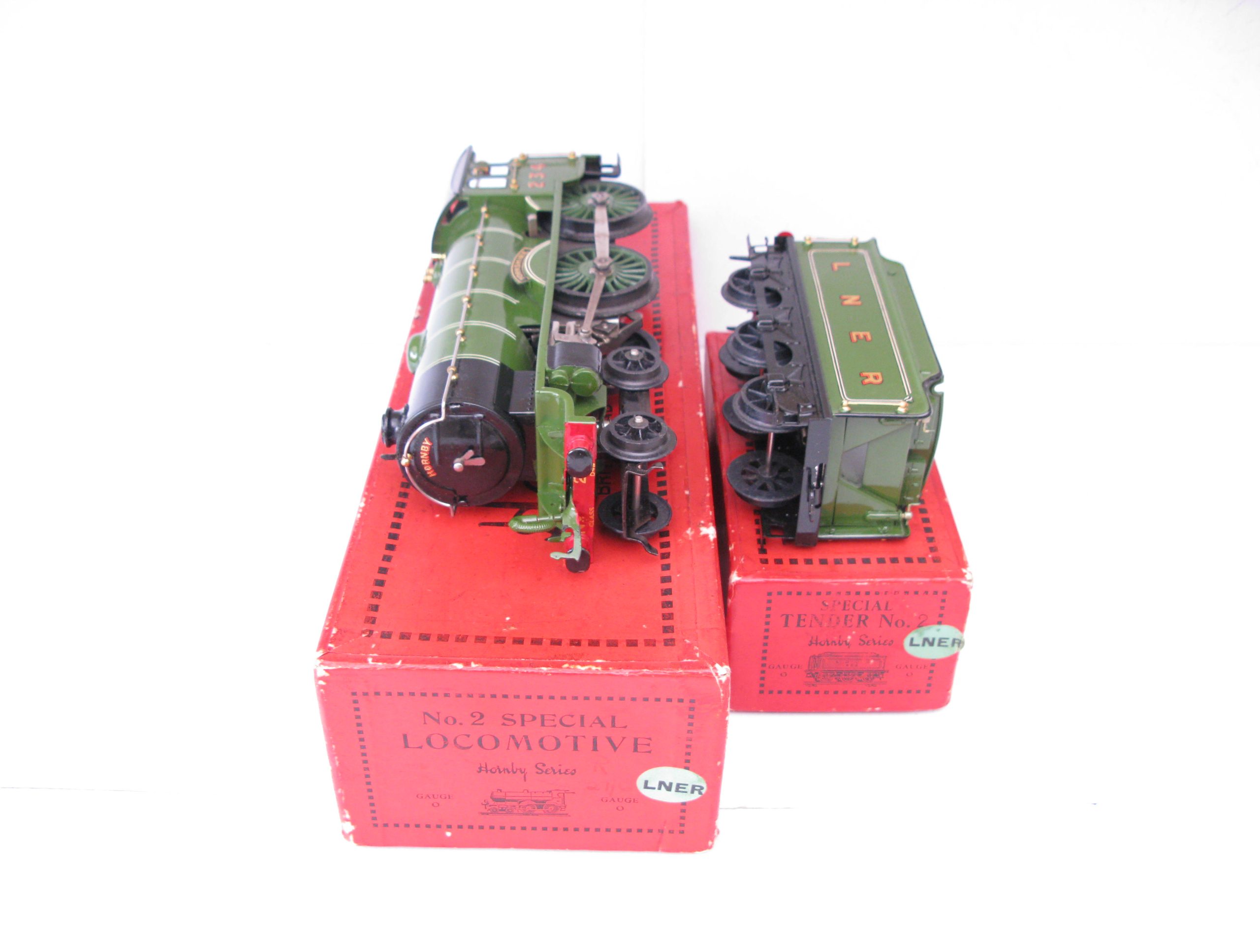 Hornby 0 Gauge No.2C Special Loco & Tender LNER Lined Green 'YORKSHIRE' No.234, Clockwork Circa 1930 - Boxed - Near Mint - Image 17