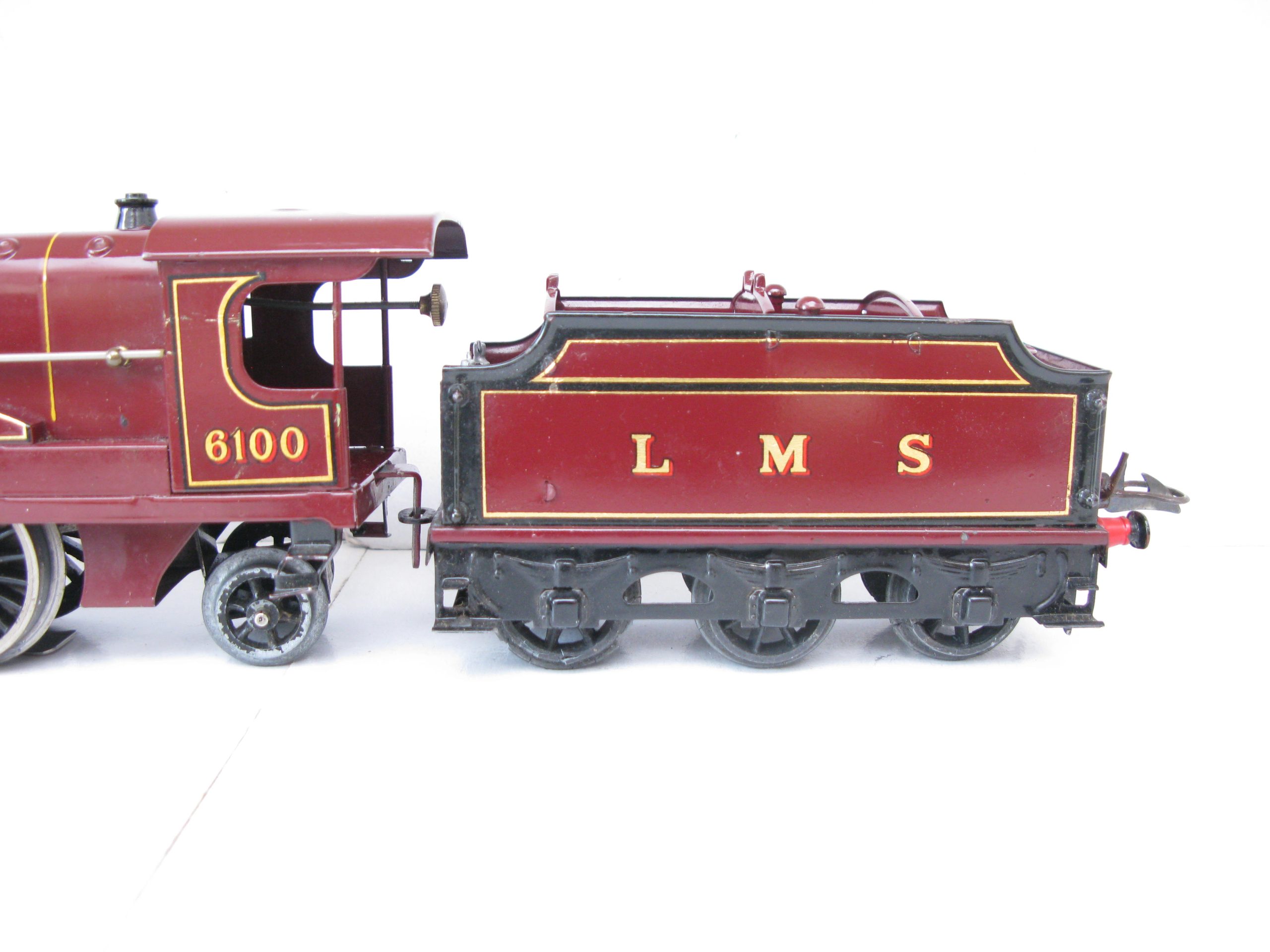 Hornby 0 Gauge E320 Loco & Tender LMS Maroon 'ROYAL SCOT' No.6100, 3-rail 20 volt electric - Boxed - Image 6