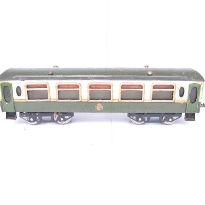 Hornby 0 Gauge Early No.2 Green and Cream Pullman Dining Saloon Coaches circa 1923 - unboxed - Fair to Good