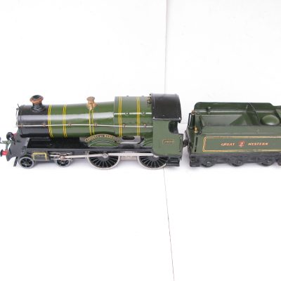 Hornby 0 Gauge E220 Special Loco & Tender GWR green 'COUNTY OF BEDFORD' No.3821, 20 volt electric - unboxed