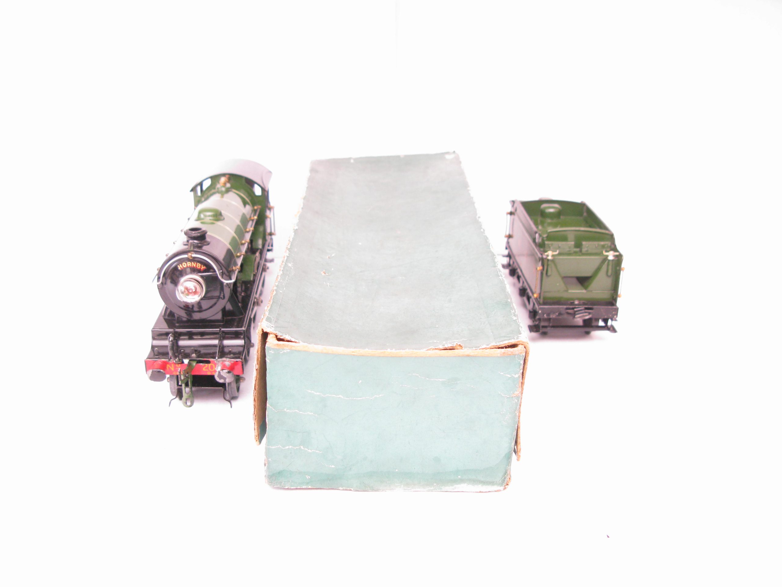 Hornby 0 Gauge E220 Special Loco & Tender LNER Lined Green 'BRAMHAM MOOR', No.201, 20 volt electric - Tender boxed - Excellent - Image 12