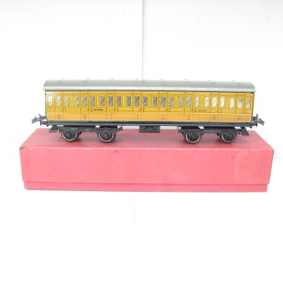 Hornby 0 Gauge No.2 1st/3rd LNER Passenger coach - Boxed - Excellent