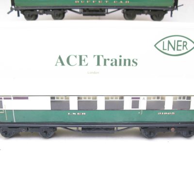 Ace 0 Gauge Modern issue C/10 series tourist Excursion set LNER Tourist stock 6-car set - Boxed
