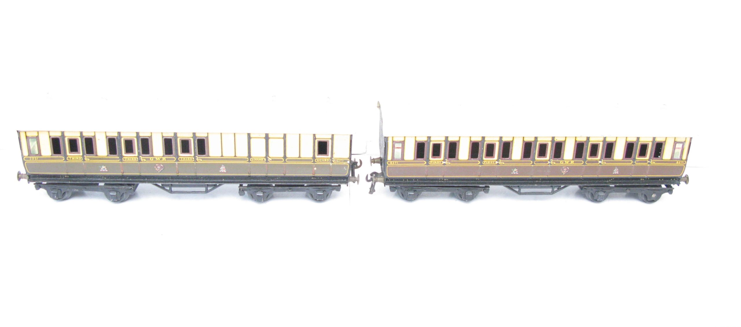 Bing - Bassett Lowke 0 Gauge GWR pair of 1921/1924 series Coaches All 1st and Brake 3rd - unboxed - Good - Priced each at £45 - Image 9