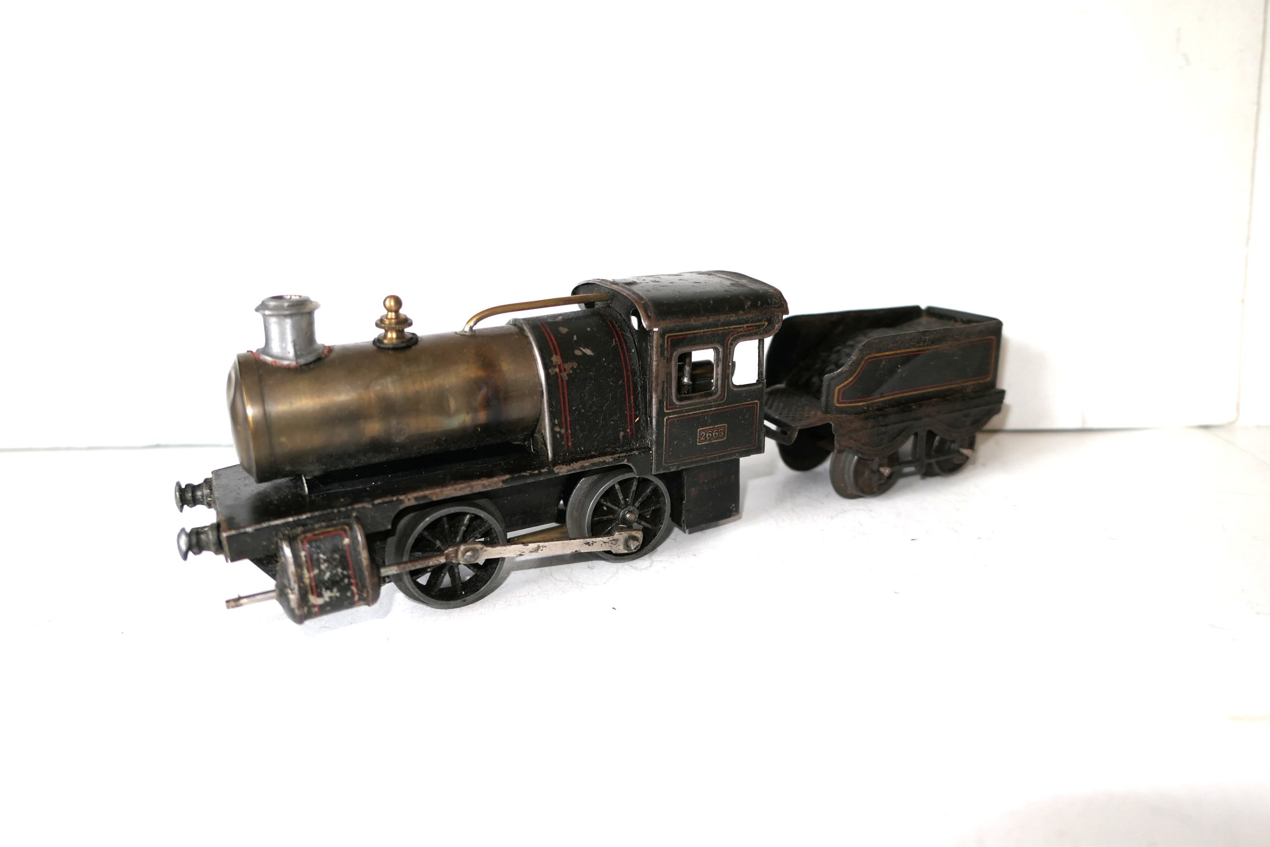 Bing 0 Gauge LNWR / Continential Lined black 0-4-0 Loco & Tender No.2663, Live Steam - unboxed - Good - £125 - Image 5