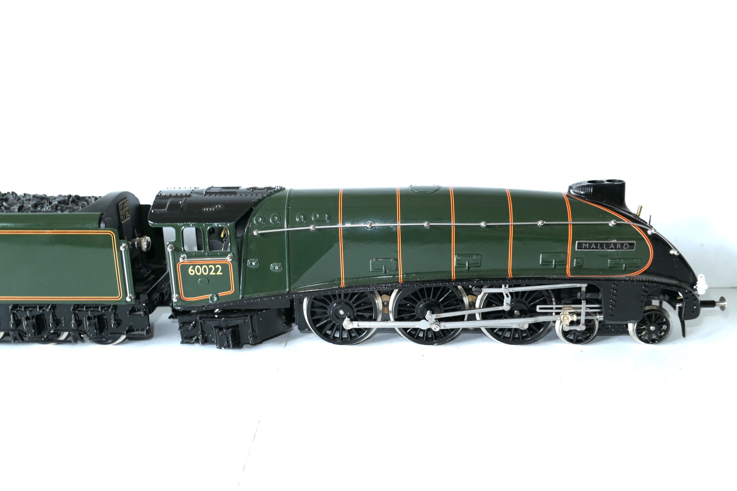 Ace 0 Gauge Modern issue E/6 4-6-2 Loco & Tender BR lined Green A4 class 'MALLARD' No., 3-rail electric - unboxed - £675 - Image 13