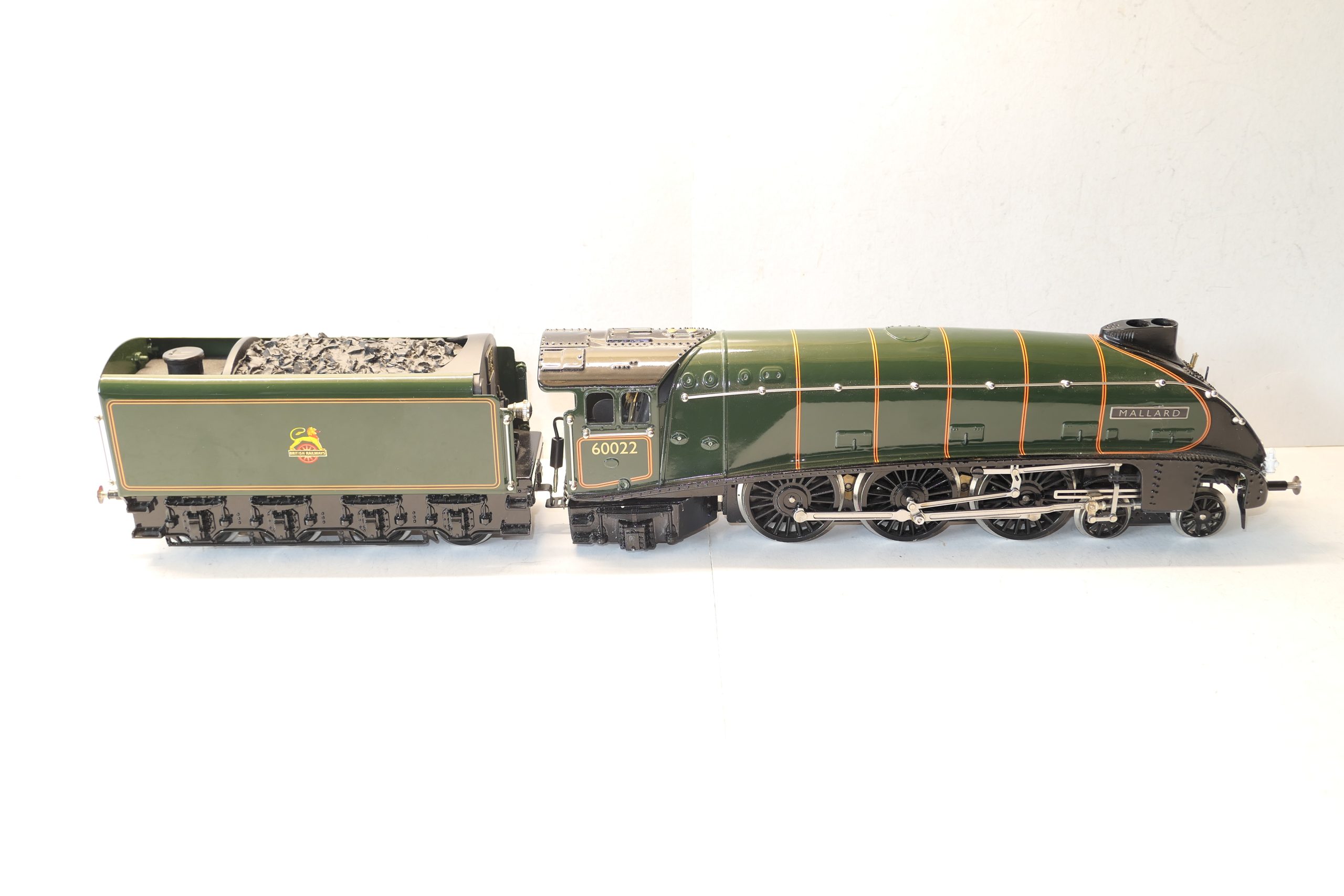 Ace 0 Gauge Modern issue E/6 4-6-2 Loco & Tender BR lined Green A4 class 'MALLARD' No., 3-rail electric - unboxed - £675 - Image 15