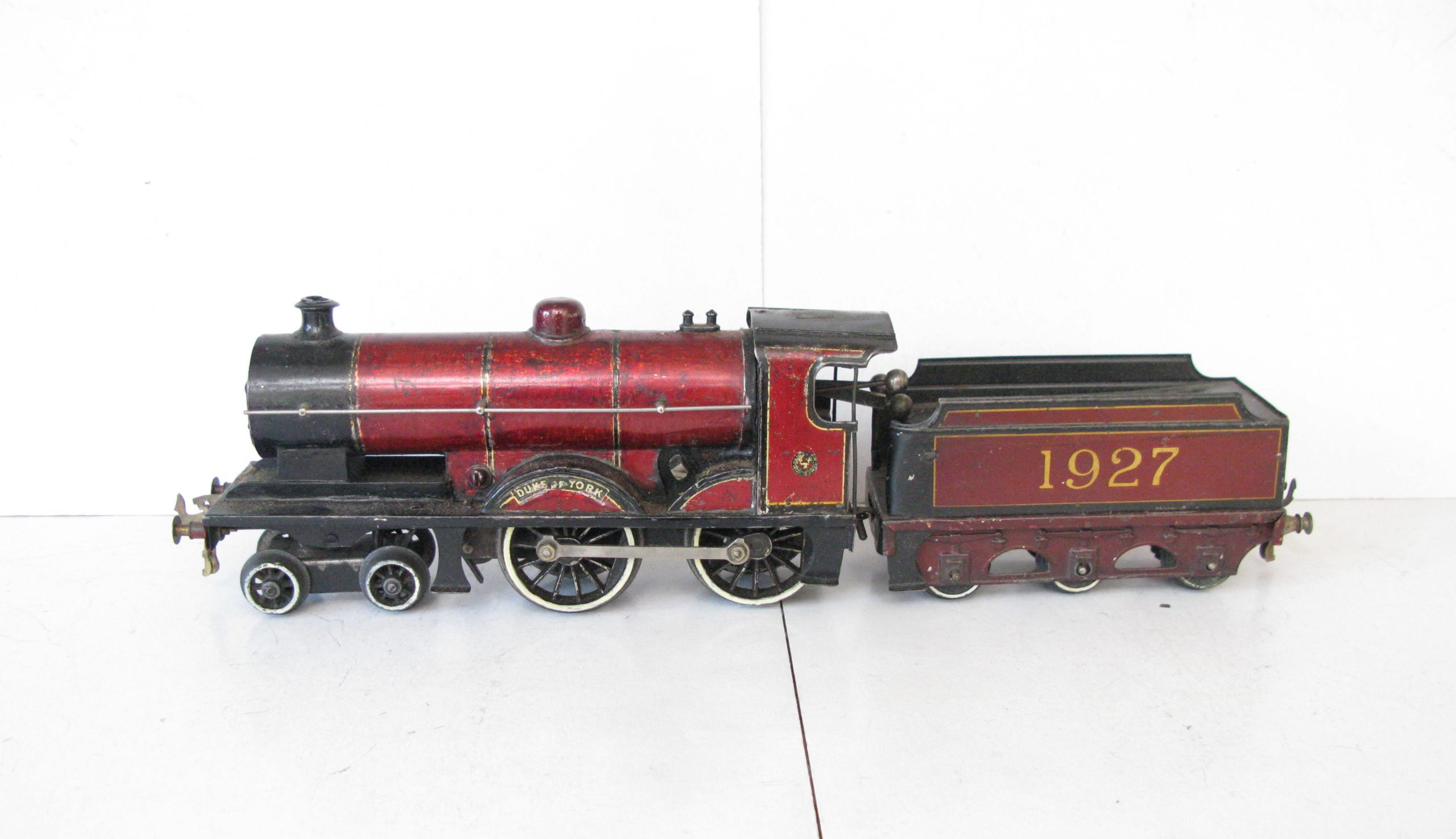 Bassett Lowke 0 Gauge LMS maroon 4-4-0 Loco & Tender 'DUKE OF YORK' No.1927, Clockwork - unboxed - Fair to Good