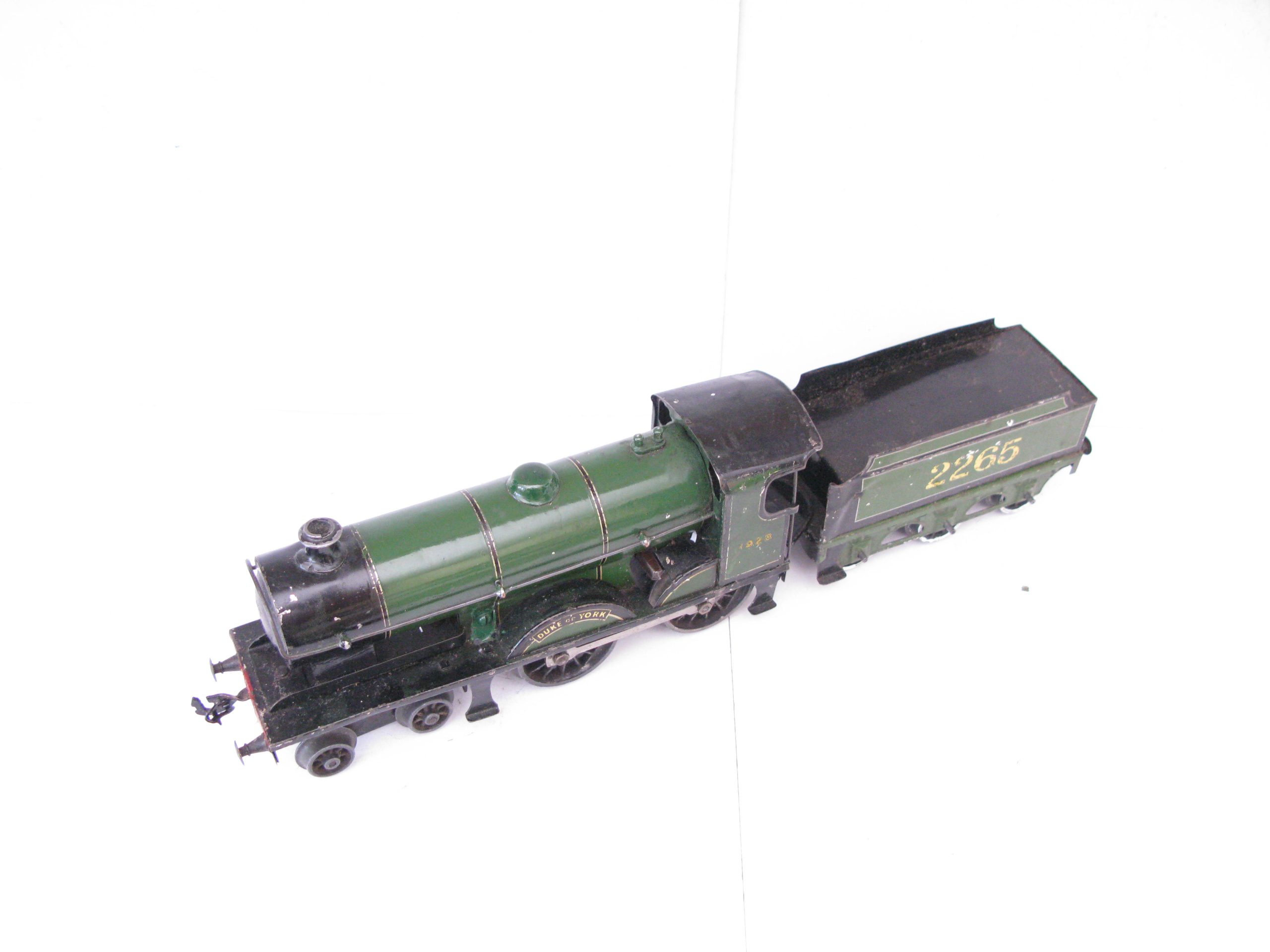 Bassett Lowke 0 Gauge Green 4-4-0 Loco & Tender 'DUKE OF YORK' No.2265, Clockwork - unboxed - Fair to Good - Image 4