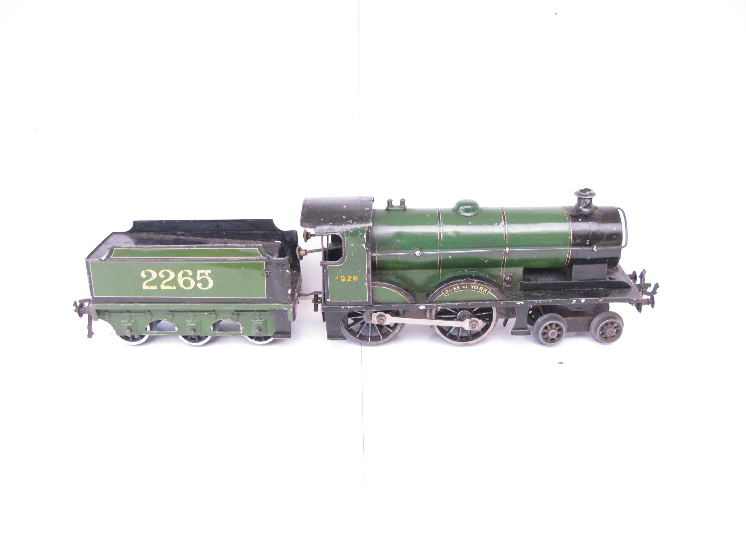 Bassett Lowke 0 Gauge Green 4-4-0 Loco & Tender 'DUKE OF YORK' No.2265, Clockwork - unboxed - Fair to Good - Image 5