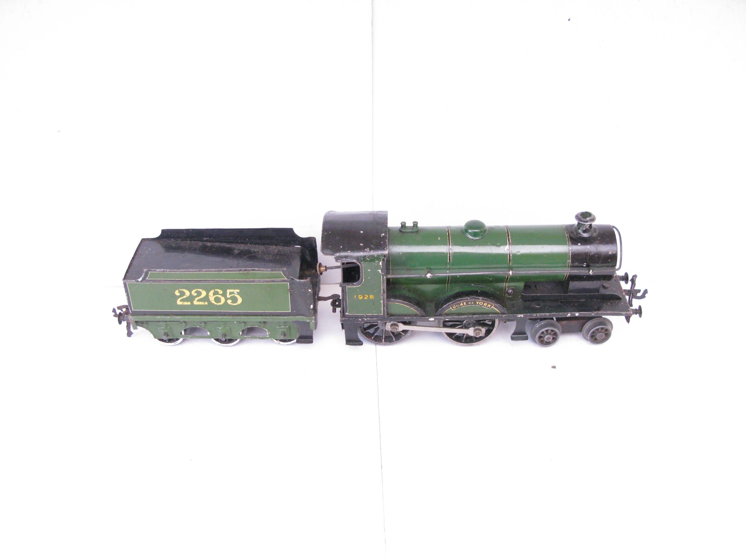Bassett Lowke 0 Gauge Green 4-4-0 Loco & Tender 'DUKE OF YORK' No.2265, Clockwork - unboxed - Fair to Good - Image 6