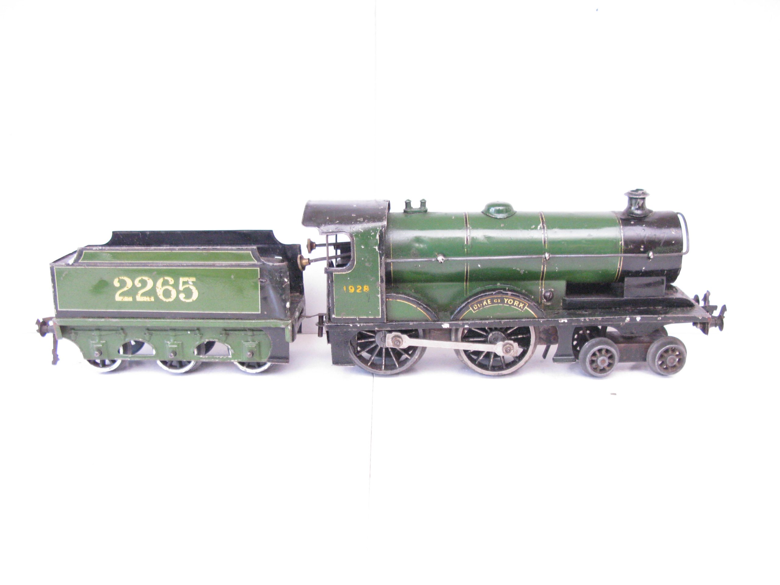 Bassett Lowke 0 Gauge Green 4-4-0 Loco & Tender 'DUKE OF YORK' No.2265, Clockwork - unboxed - Fair to Good - Image 7