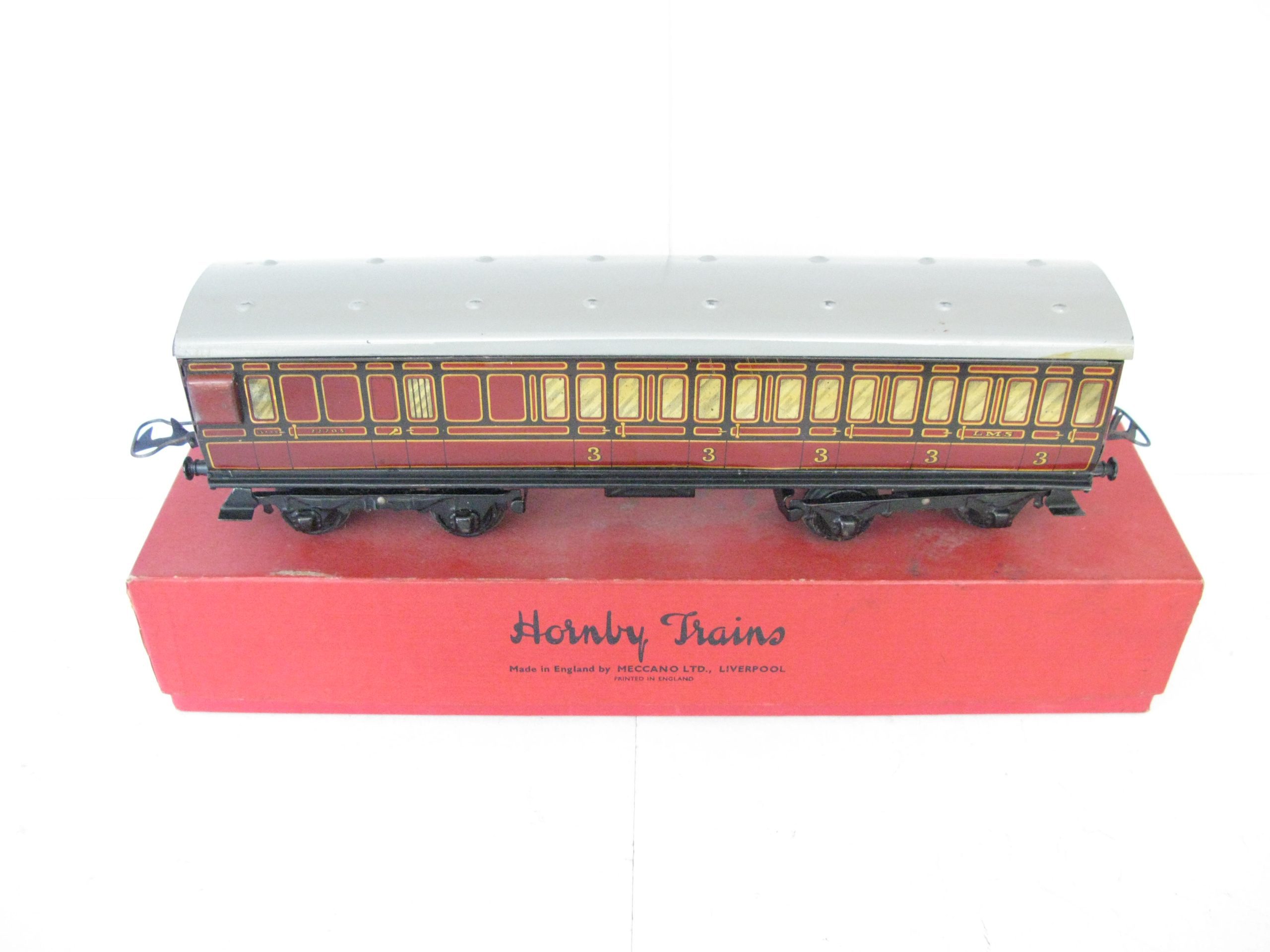 Hornby 0 Gauge Post war No.2 LMS All 3rd Brake end Passenger Coach circa 1948 - Boxed - Excellent/plus - Image 4